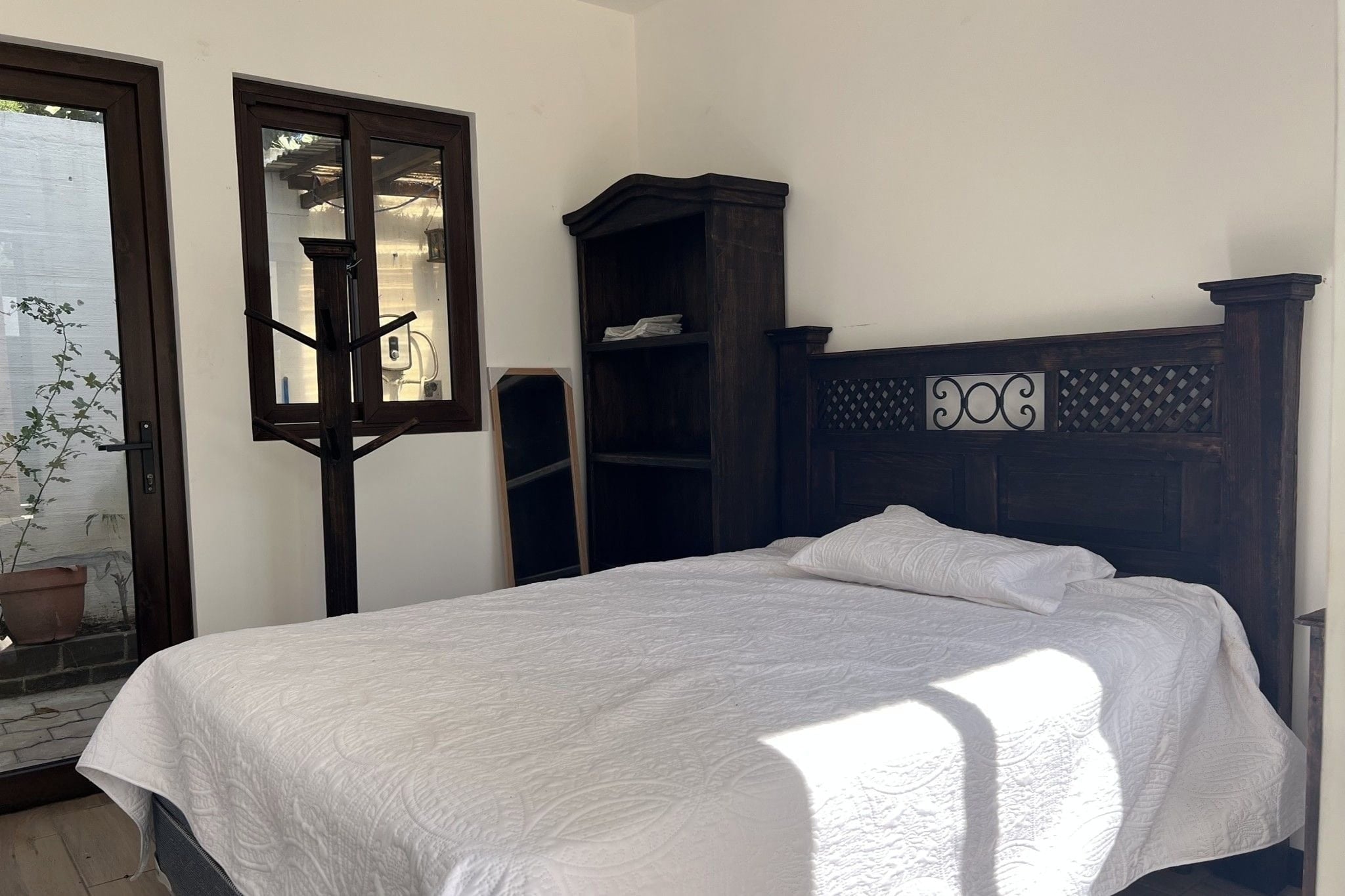 Encantadora Casa de 4 Dormitorios con Vista a los Volcanes a Pocos Minutos de La Antigua Guatemala