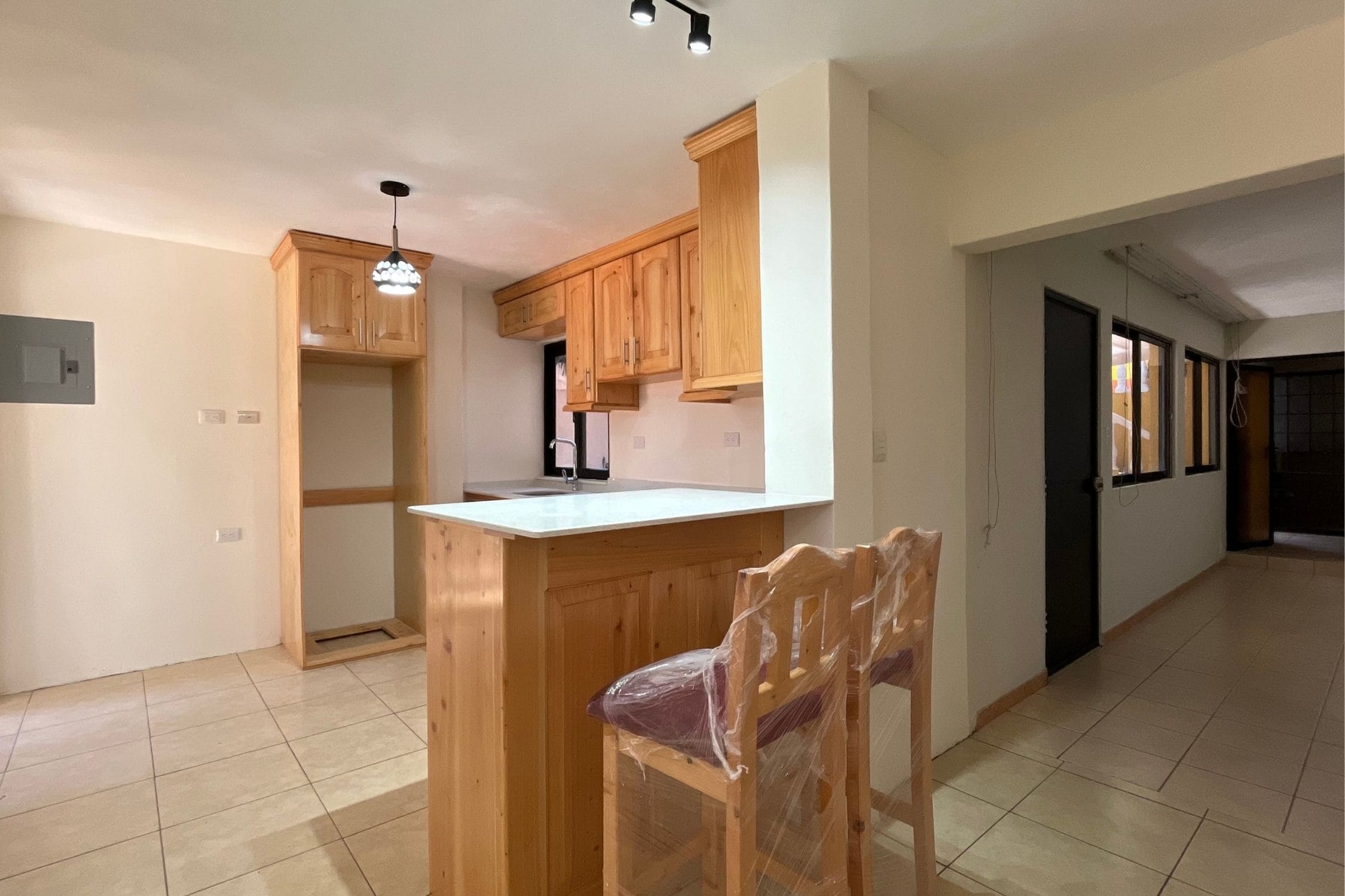 Apartamento Tipo Estudio en Alquiler en Santa Lucía Milpas Altas — a solo 10-15 minutos en carro del centro de Antigua