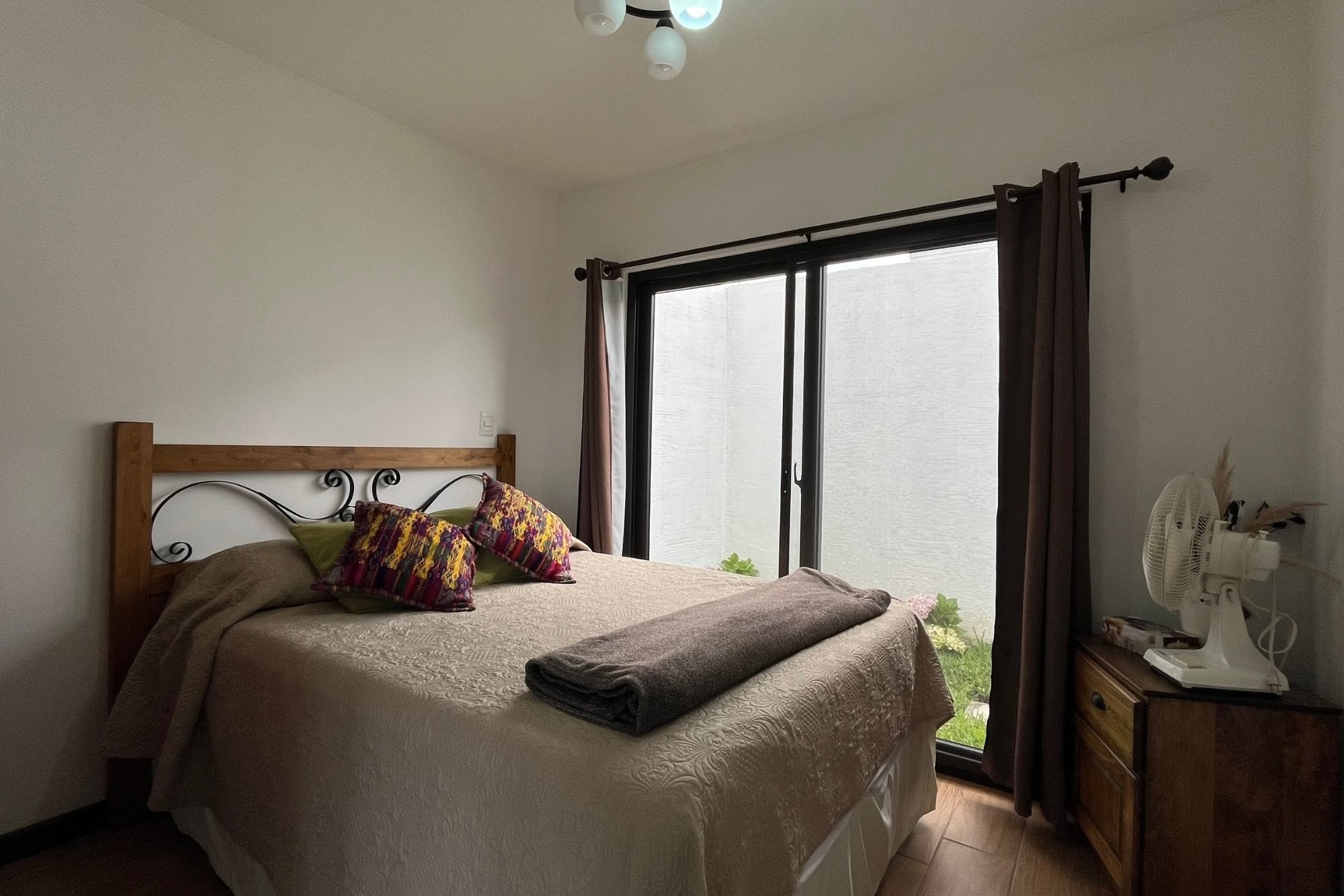 Furnished 4-Bedroom Home for Rent in San Pedro Las Huertas, Near Antigua Guatemala