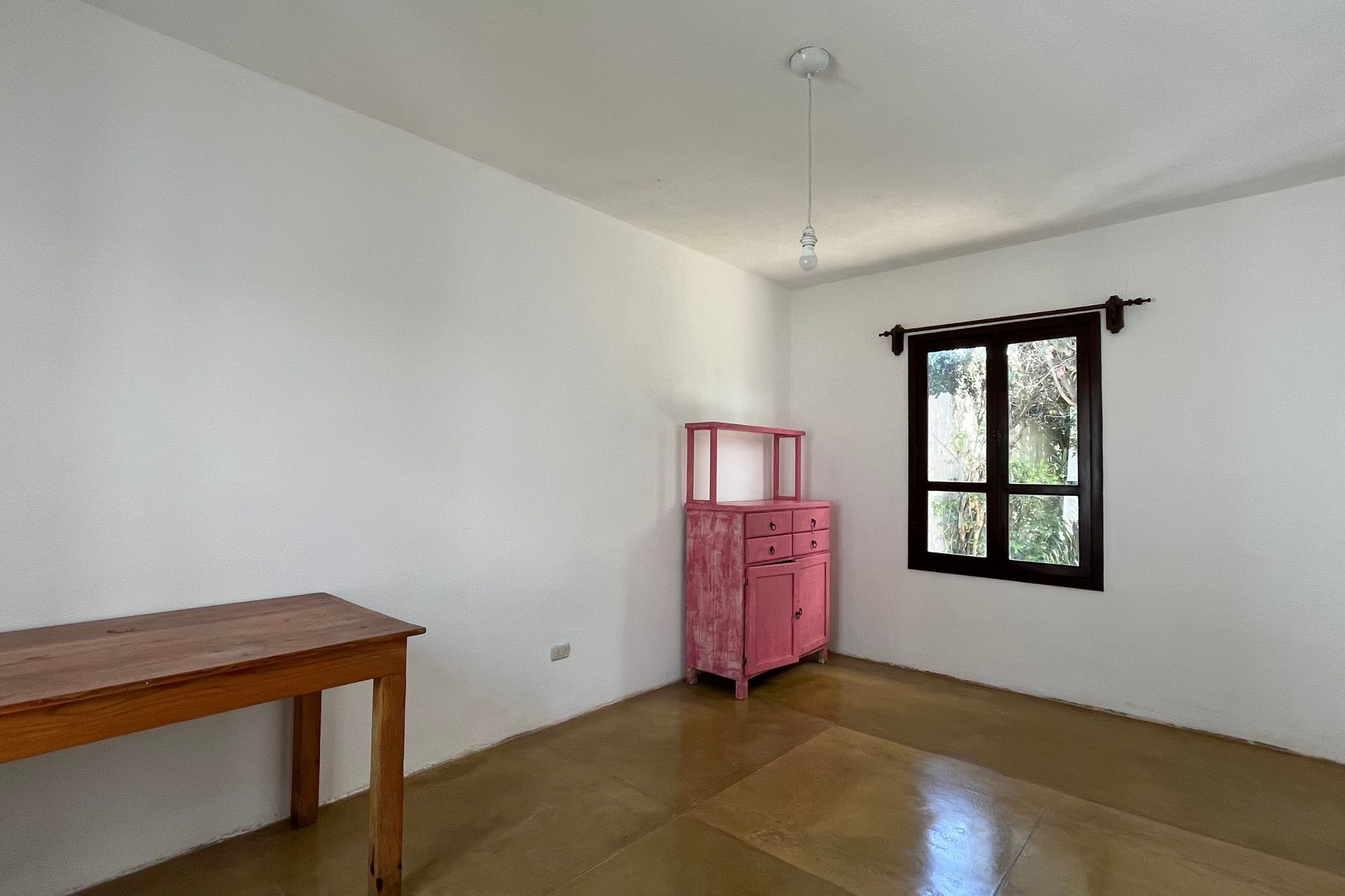 Beautiful Home for Rent in San Pedro El Alto, Antigua Guatemala, 4 bedrooms and a large garden