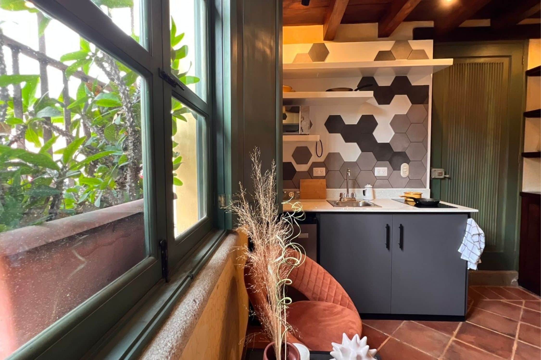 Acogedor Apartamento Tipo Loft Totalmente Amueblado — a solo 4 Cuadras del Parque Central