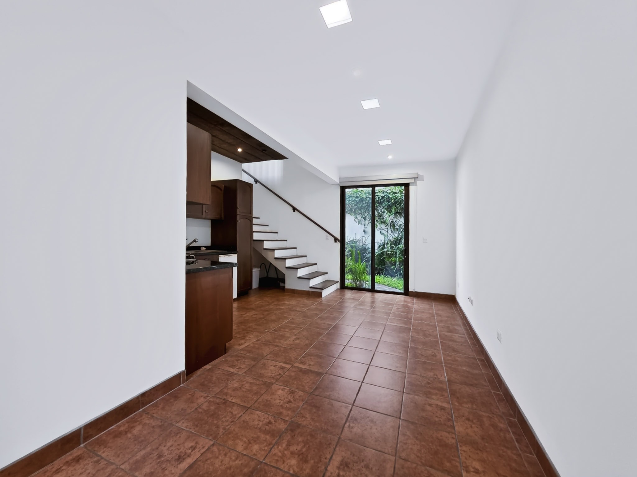 Luxury Corner Estate with Guest Casita