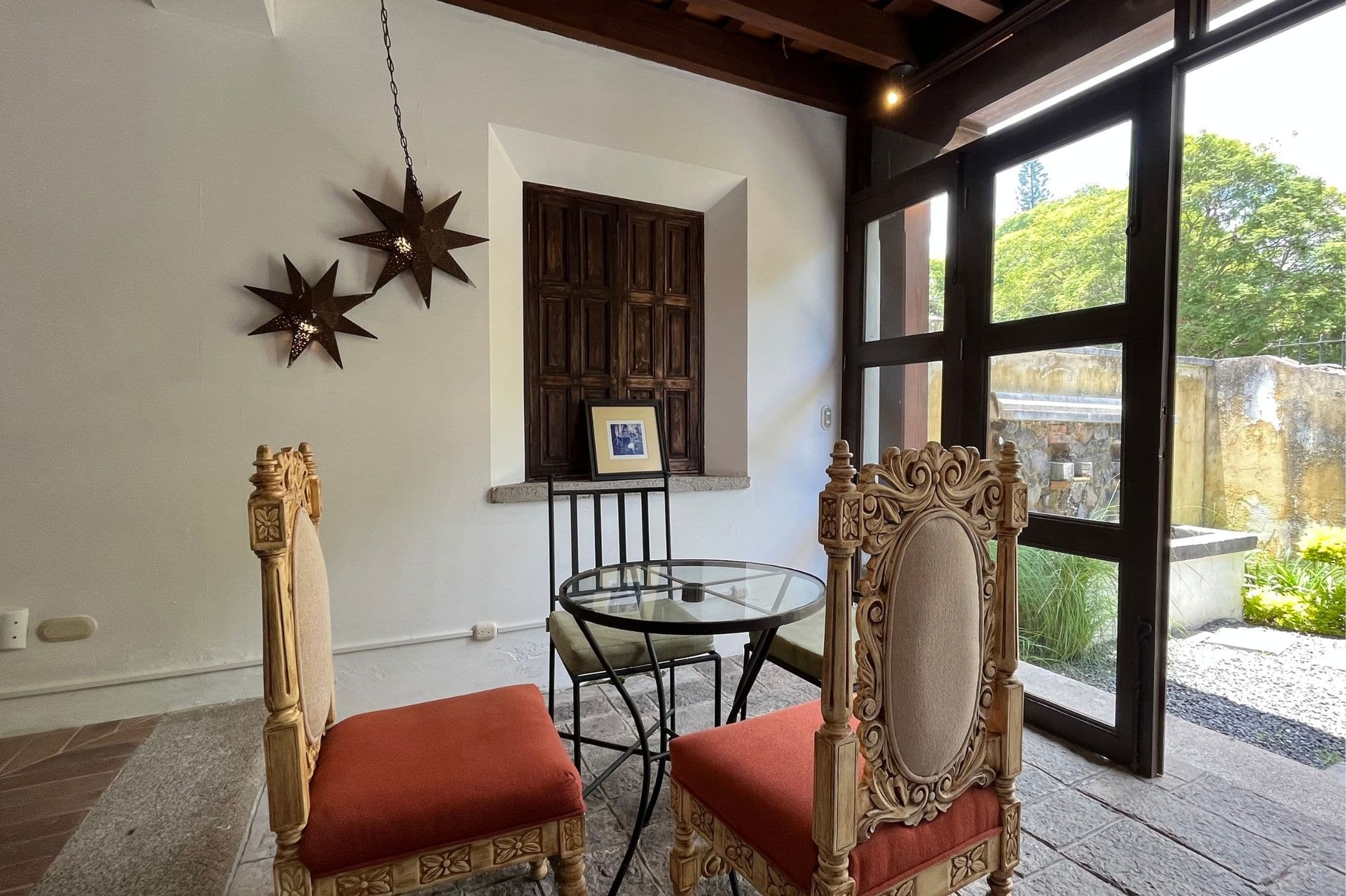 Beautiful Furnished 1-Bedroom Apartment for Rent in Cortijo de las Flores – Just 3.4 km from Antigua Guatemala