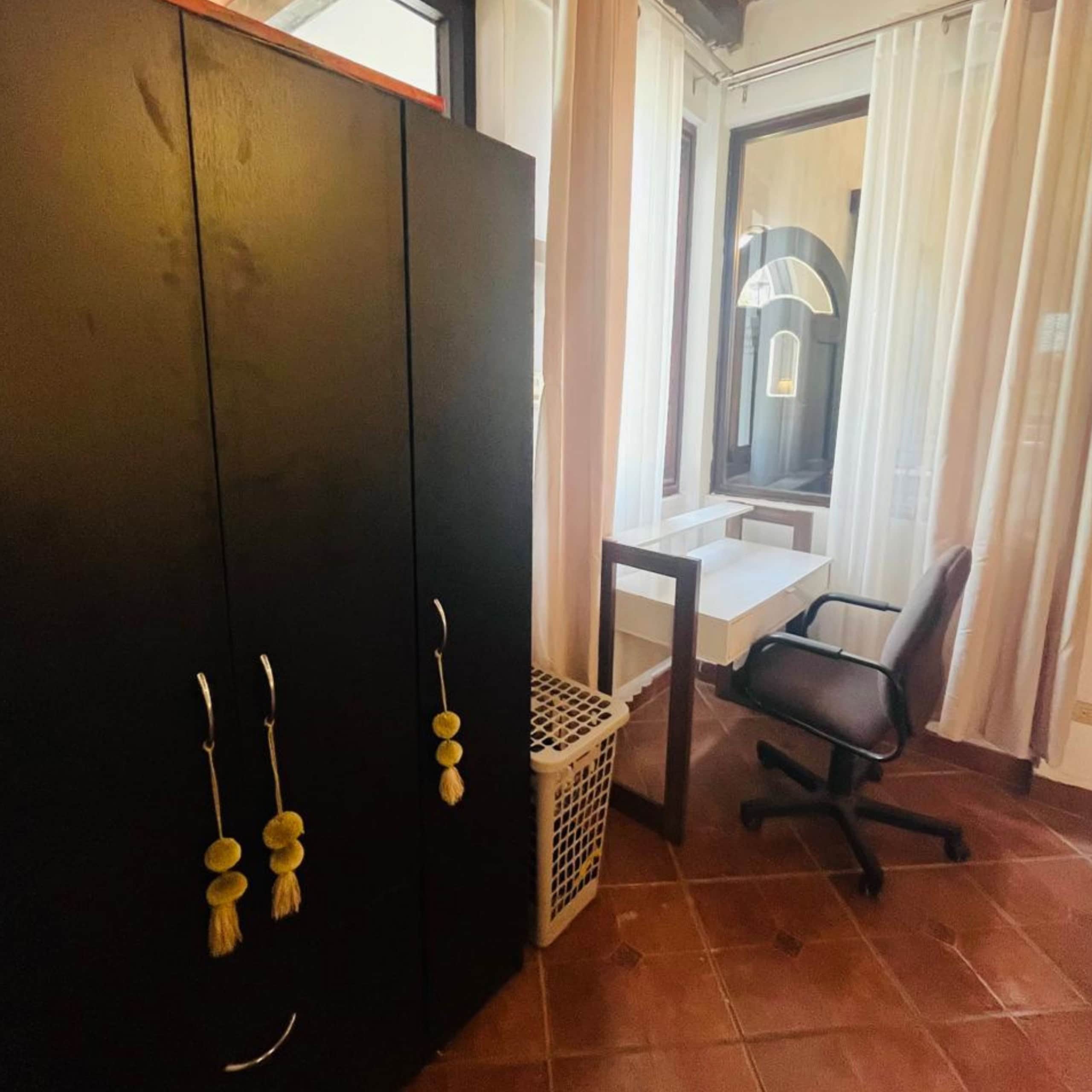 One-Bedroom Apartment with Utilities Included Located in San Pedro las Huertas