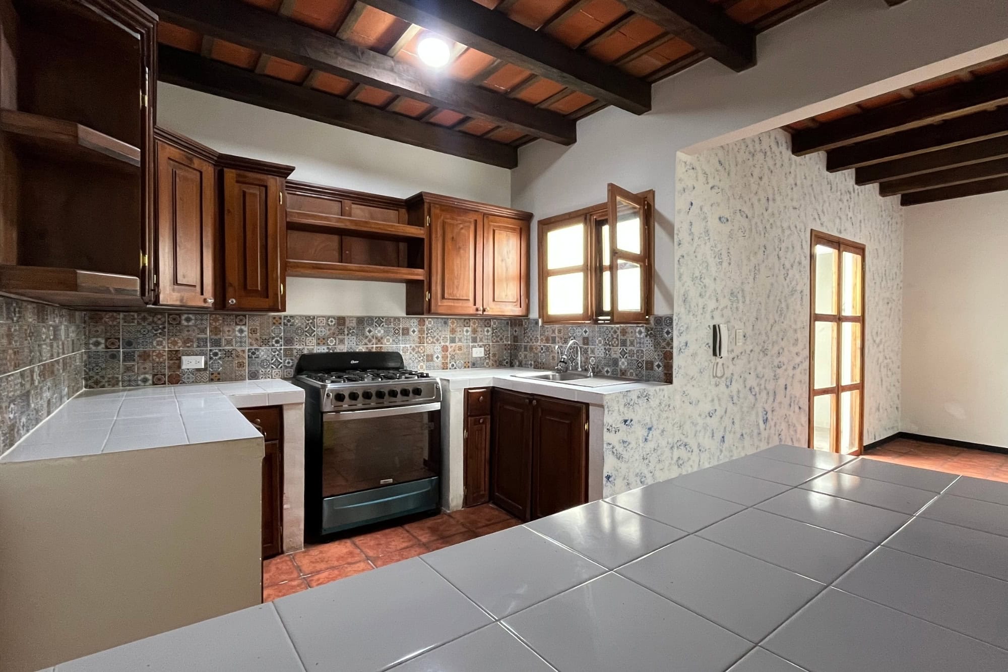 Unfurnished 3-Bedroom Home for Rent in Antigua Gardens, Near Antigua Guatemala
