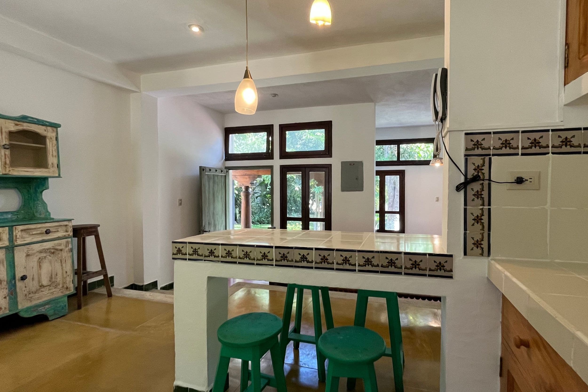 Beautiful Home for Rent in San Pedro El Alto, Antigua Guatemala, 4 bedrooms and a large garden