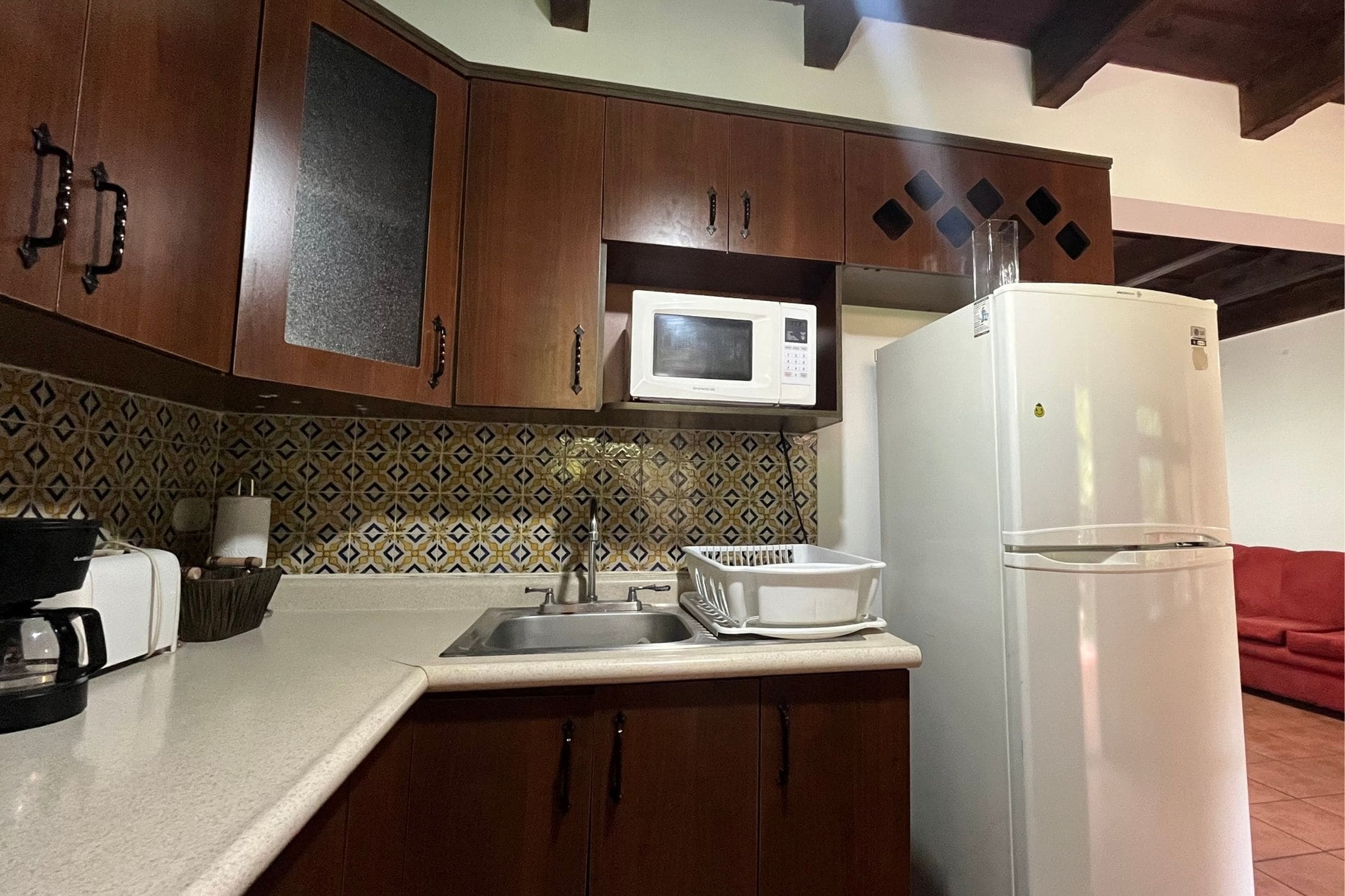 DOWNTOWN ANTIGUA, 1-BEDROOM APARTMENT, BALCONY WITH A VIEW