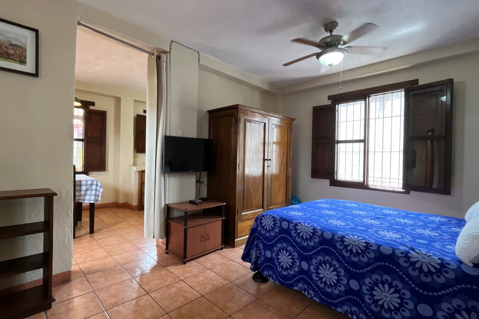 1 BEDROOM APARTMENT FOR RENT IN ANTIGUA, WALKING DISTANCE TO CENTRAL PARK