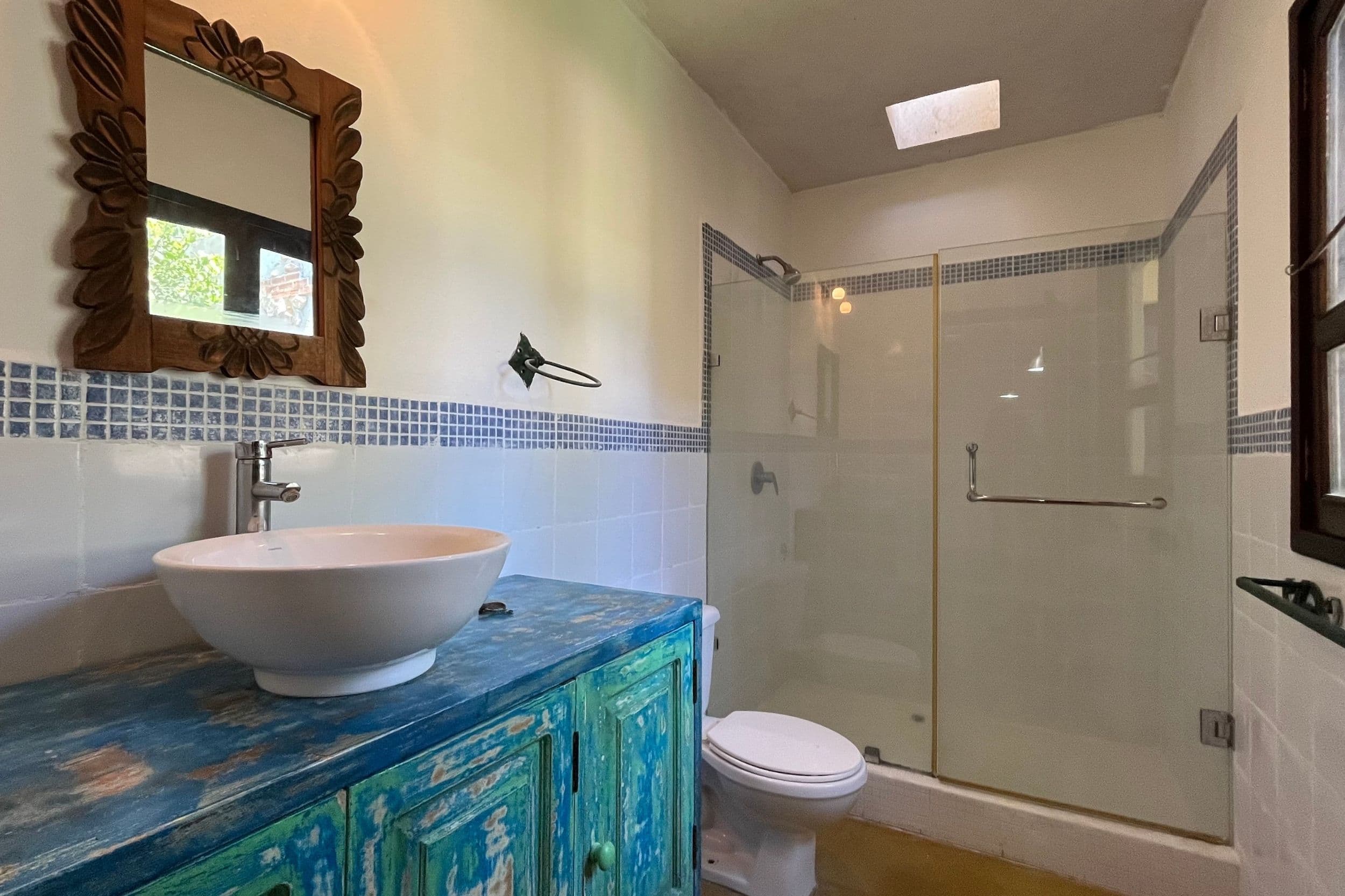 Beautiful Home for Rent in San Pedro El Alto, Antigua Guatemala, 4 bedrooms and a large garden