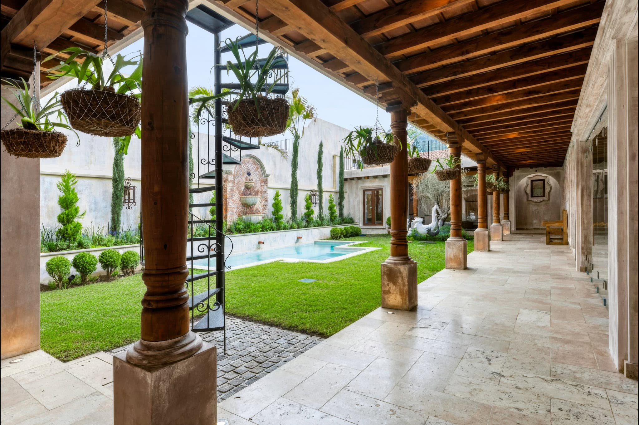 Residencia San Francisco de Sales — Paseo Antigua