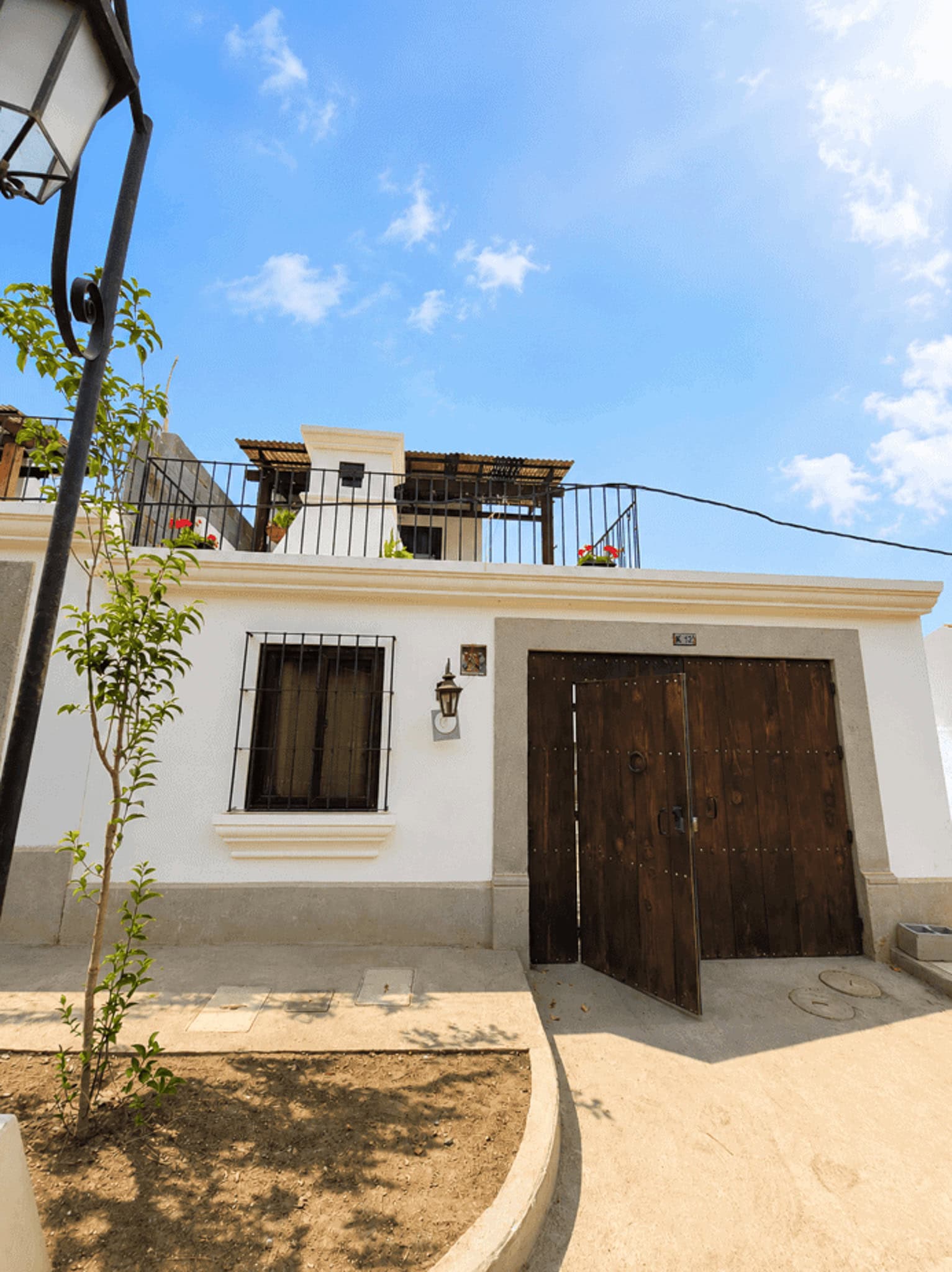 Excellent colonial style home in San Pedro las Huertas with Volcano and Antigua Views