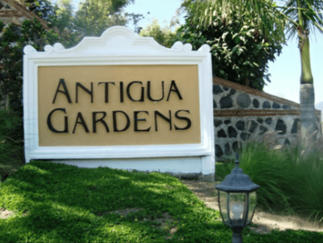 Spacious family home in Antigua Garden, just 20 minutes from Antigua, surrounded by forest and volcano views.