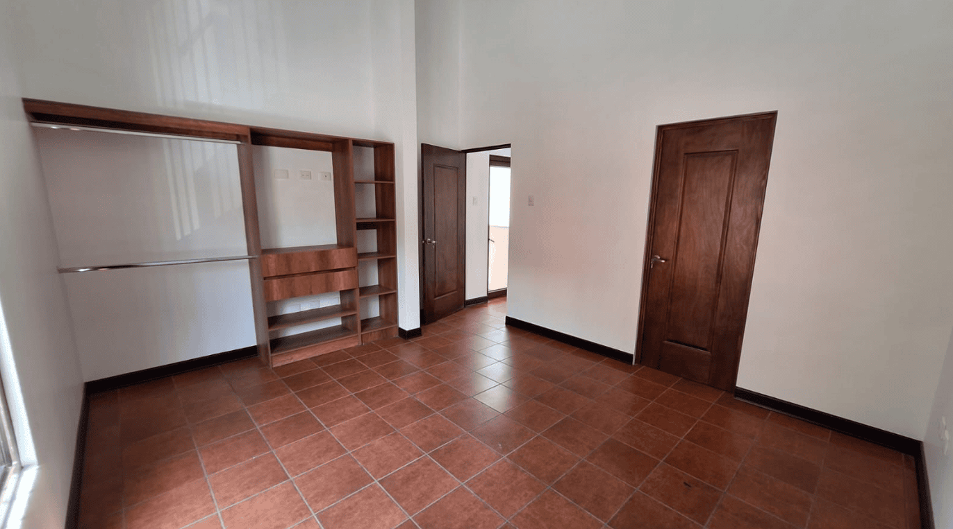 Spacious family home in Antigua Garden, just 20 minutes from Antigua, surrounded by forest and volcano views.