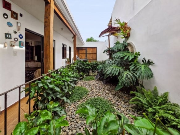 Attractively Priced Two-Level Home in a Gated Community Close to Antigua