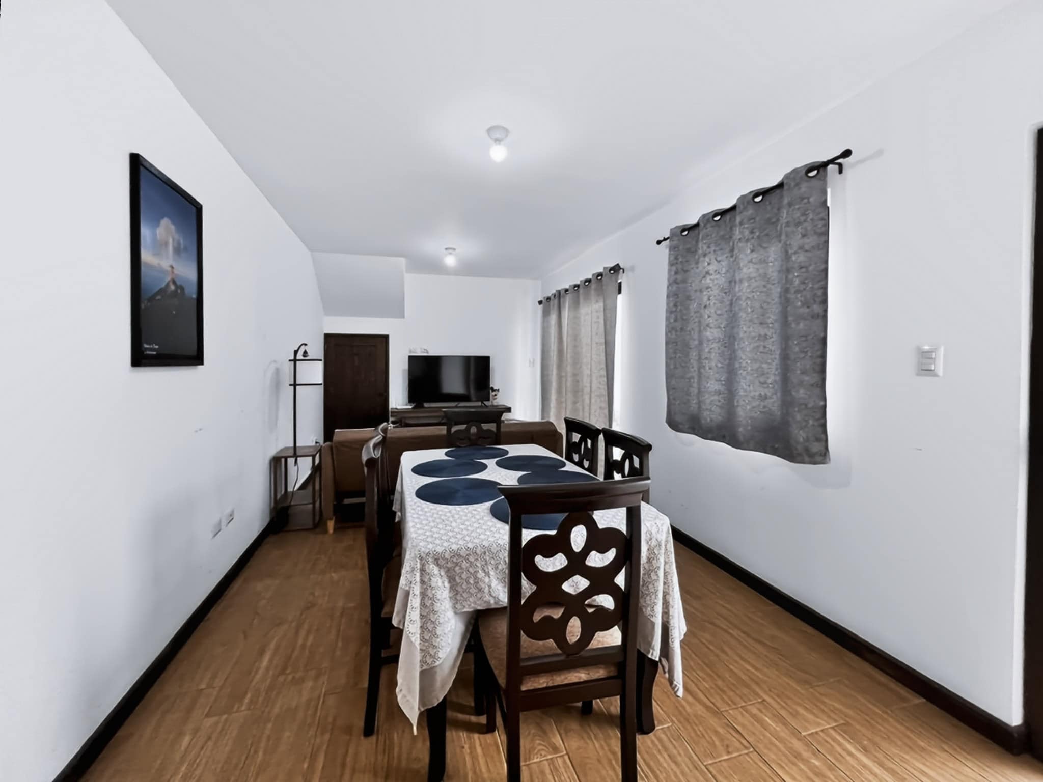 Encantadora Casa de 4 Habitaciones Totalmente Amueblada en Venta — Barrios Coloniales, San Pedro Las Huertas