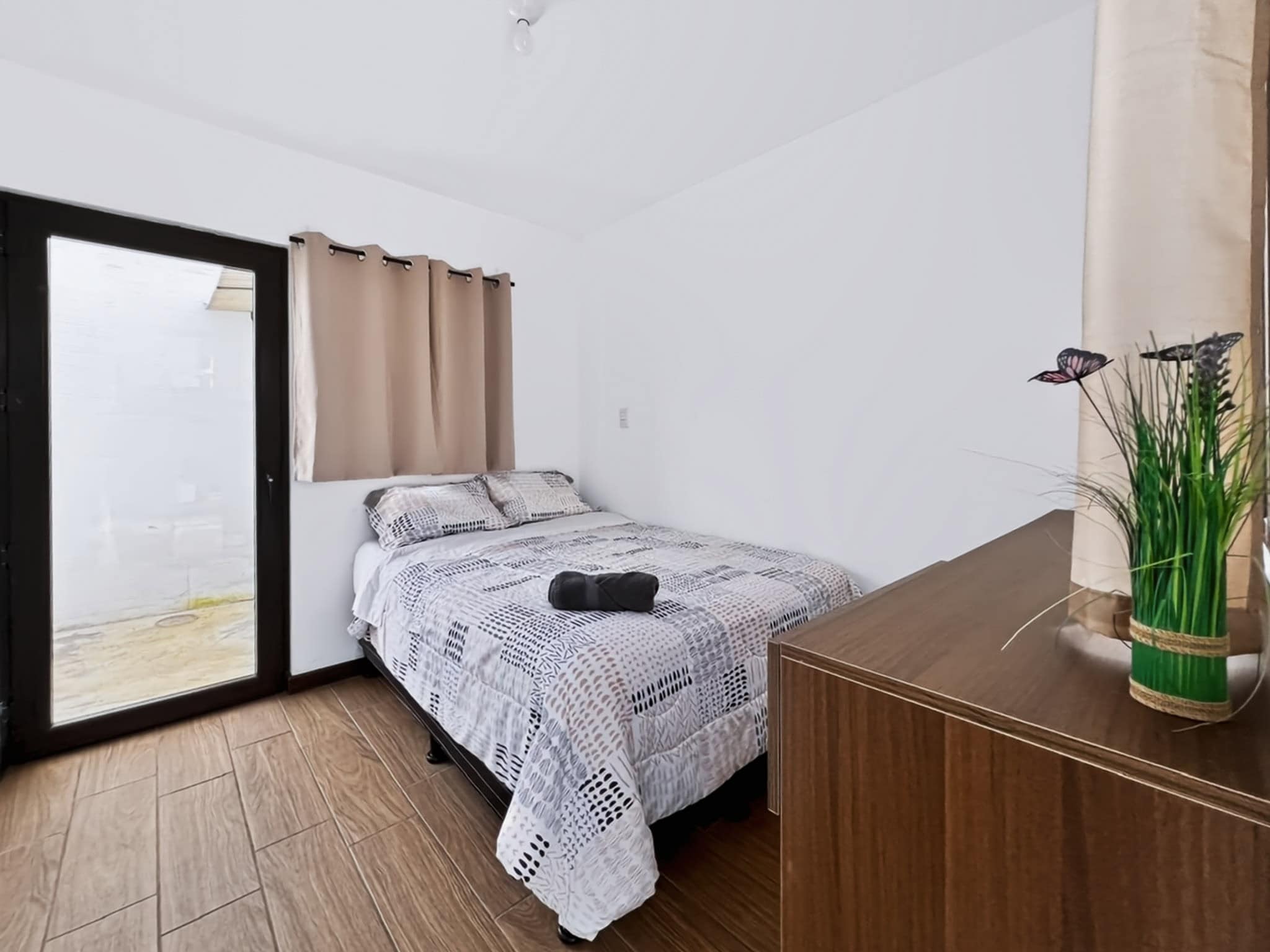 Encantadora Casa de 4 Habitaciones Totalmente Amueblada en Venta — Barrios Coloniales, San Pedro Las Huertas