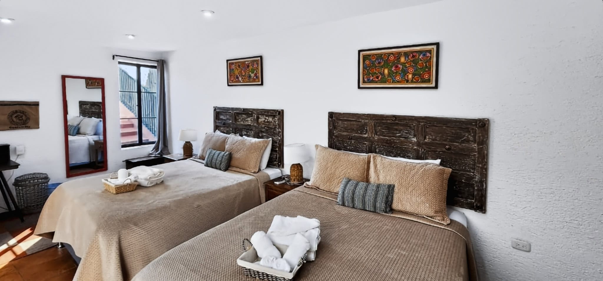 6-Bedroom, 6.5-Bath Home in a Private Residential — Jocotenango, 5 Minutes from Antigua
