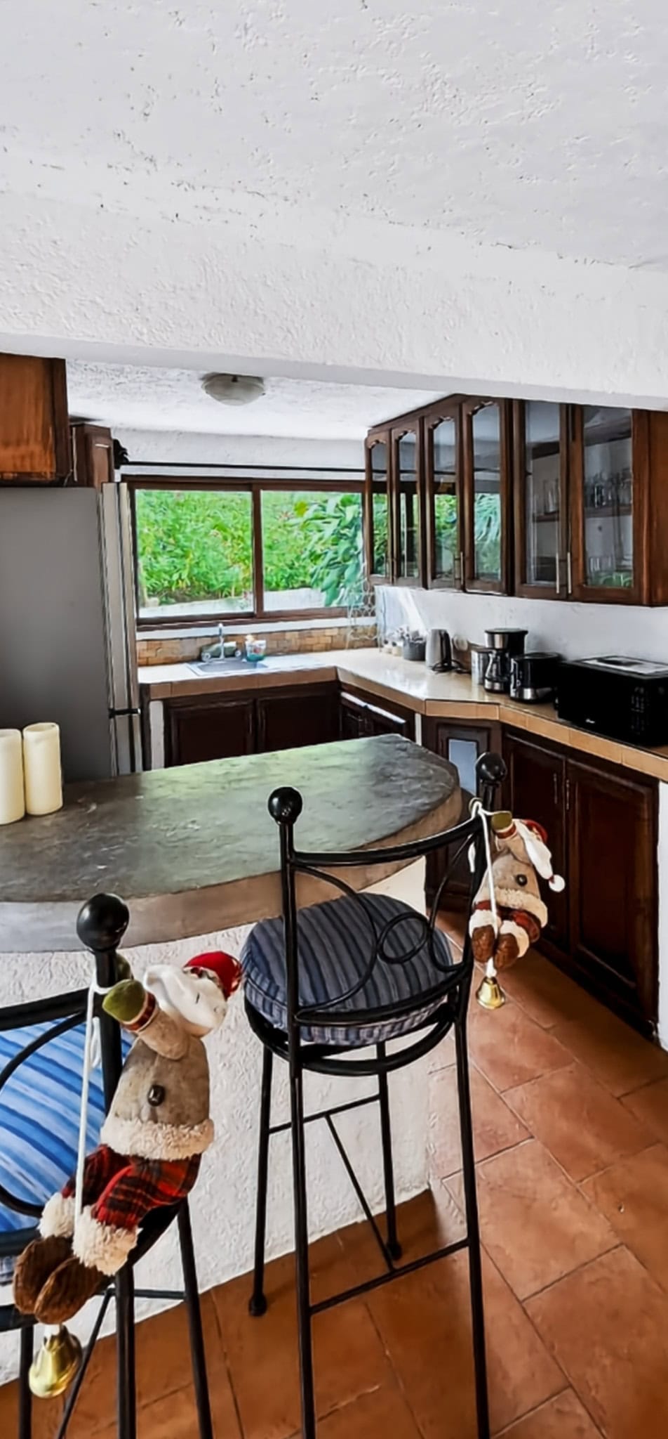 6-Bedroom, 6.5-Bath Home in a Private Residential — Jocotenango, 5 Minutes from Antigua