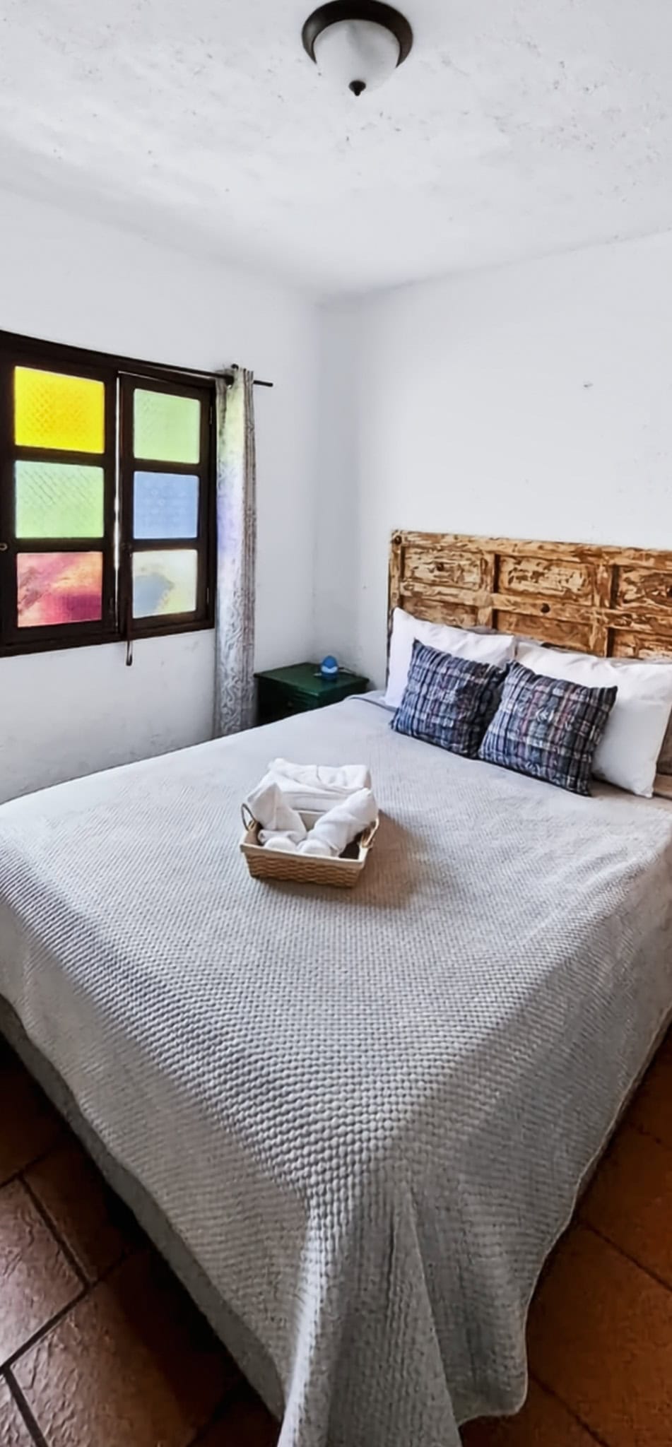 Main House + Independent Apartment on a Double Lot — Jocotenango, 5 Minutes from Antigua Guatemala