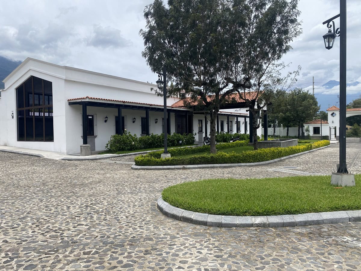 Exclusive Lot for Sale in Residencial Los Apóstoles – Antigua Guatemala