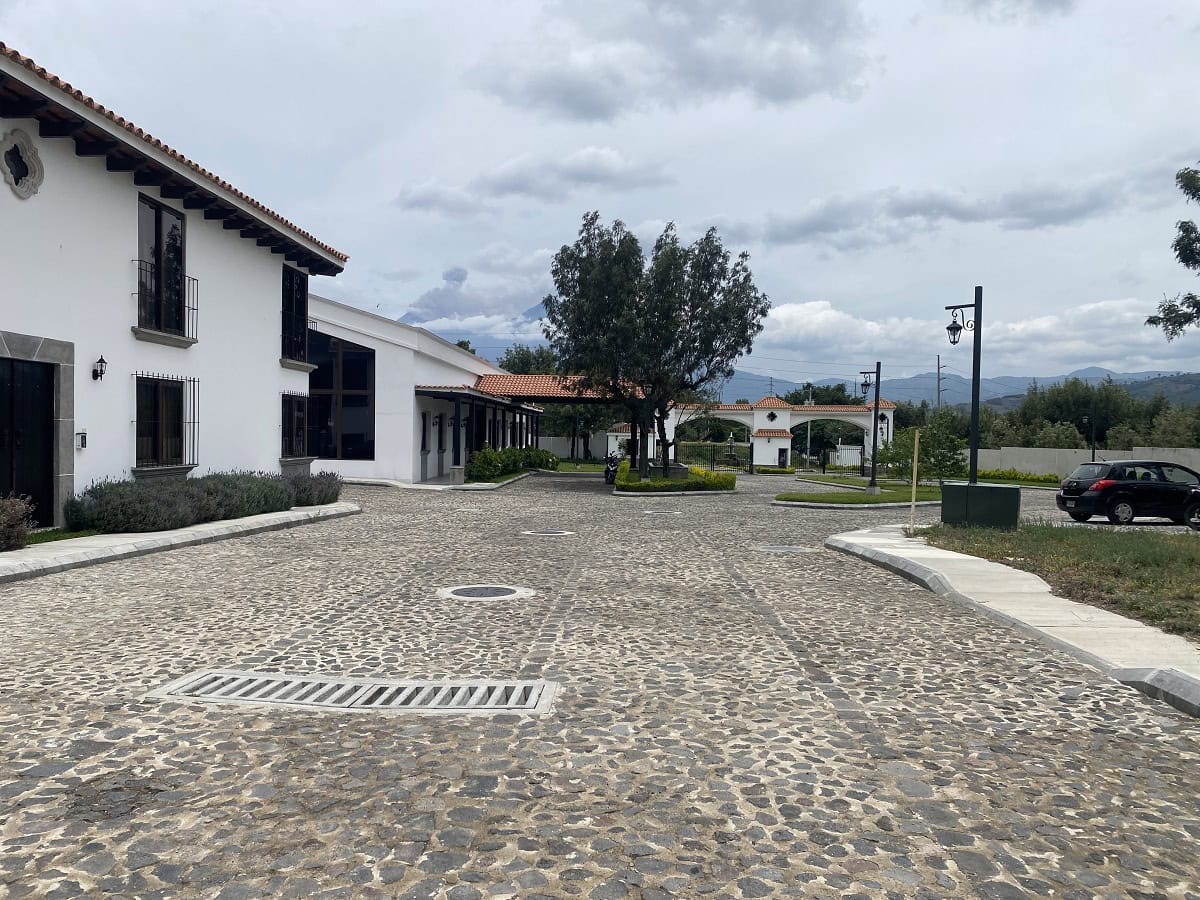 Exclusive Lot for Sale in Residencial Los Apóstoles – Antigua Guatemala