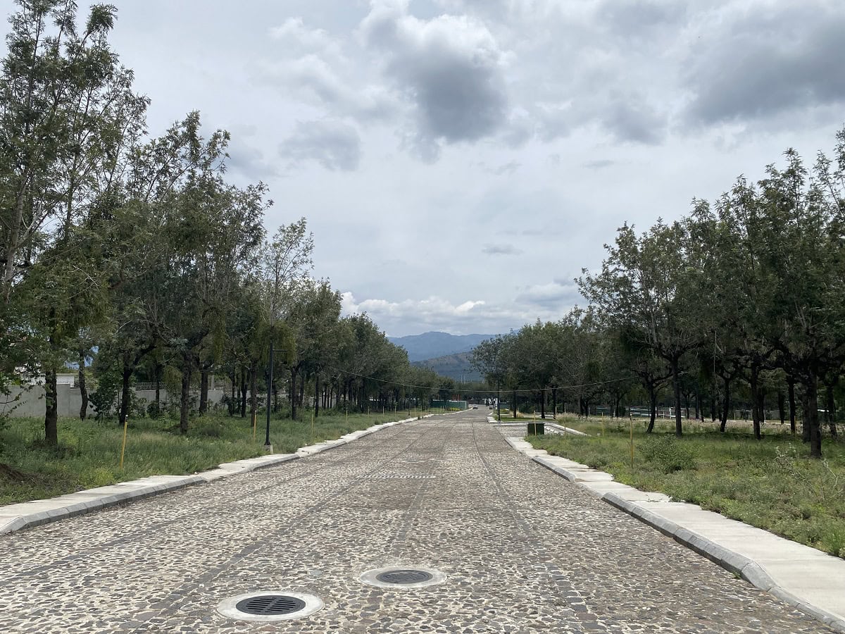 Exclusive Lot for Sale in Residencial Los Apóstoles – Antigua Guatemala