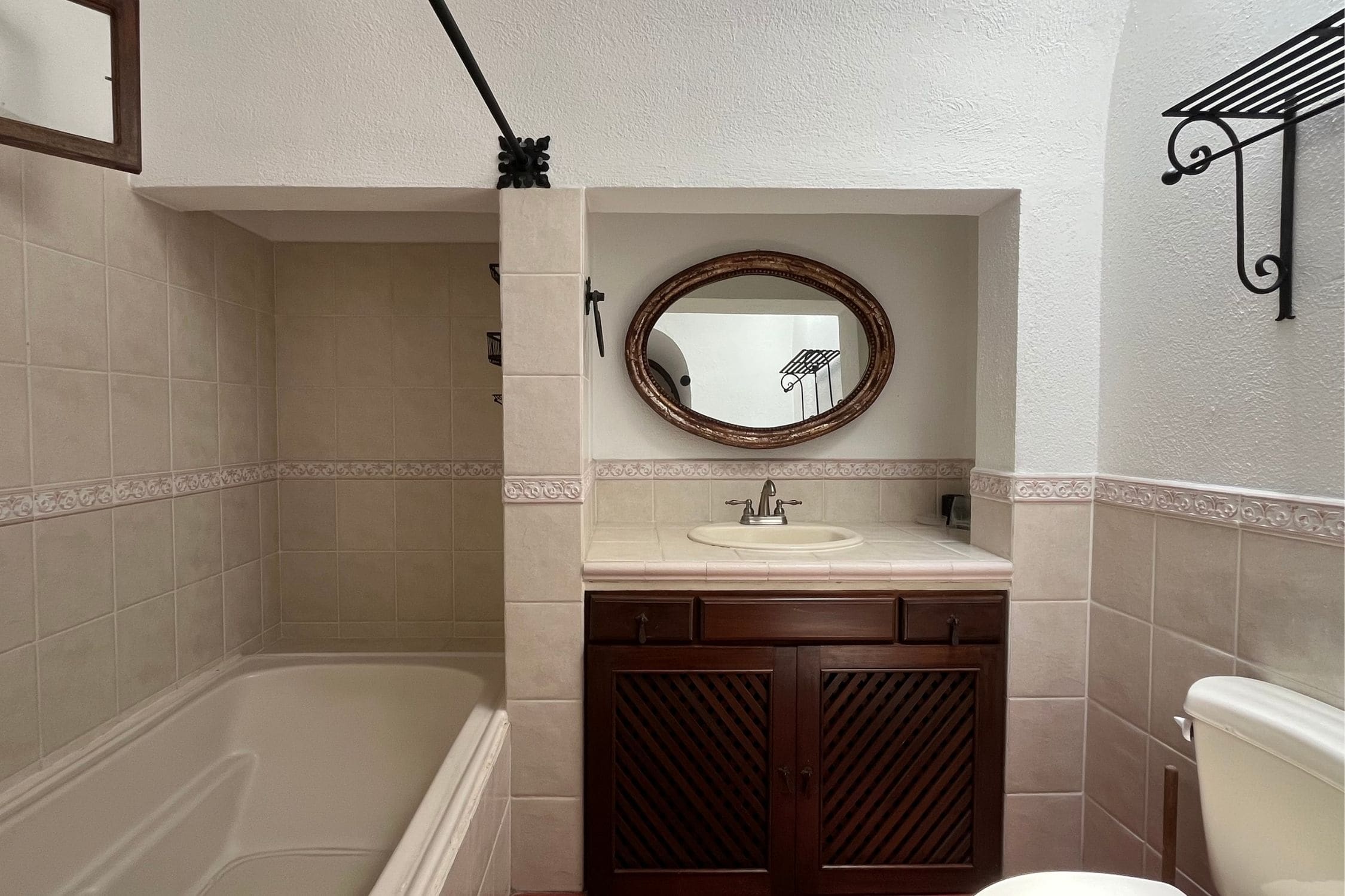 Beautiful Furnished House for Rent in Downtown Antigua Guatemala
