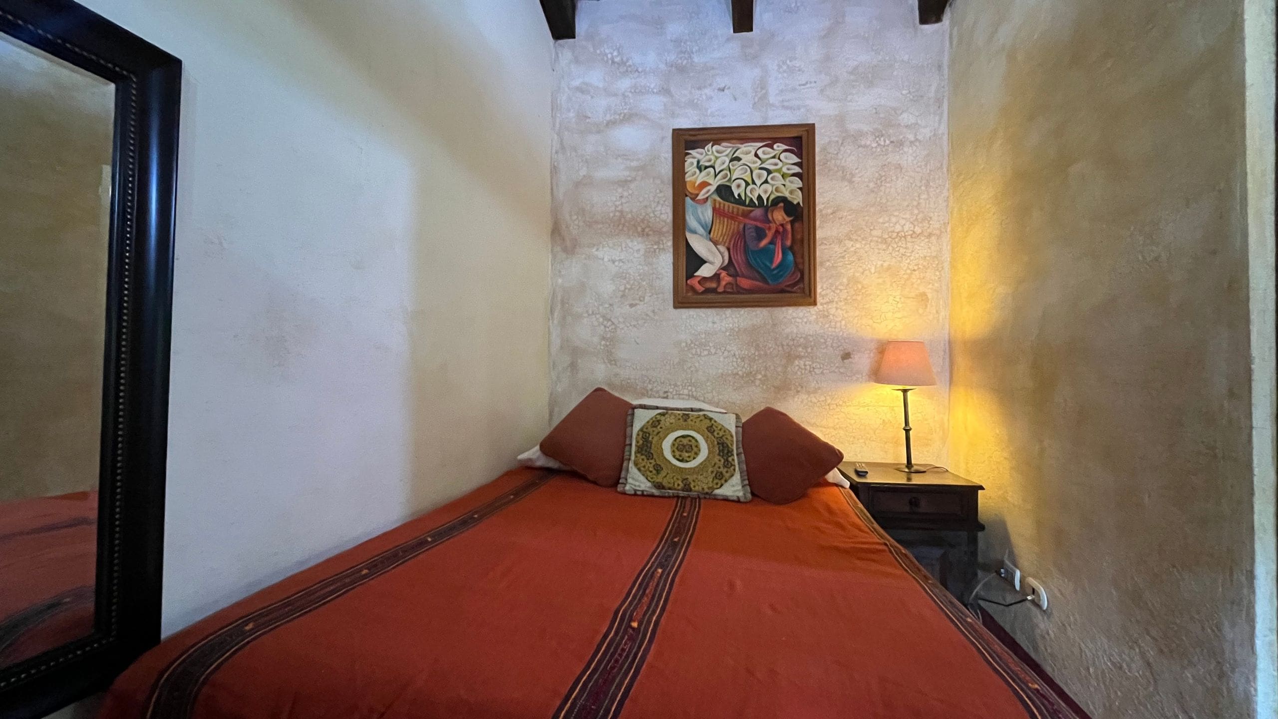 Estudio Amueblado en Renta a Largo Plazo en Antigua Guatemala