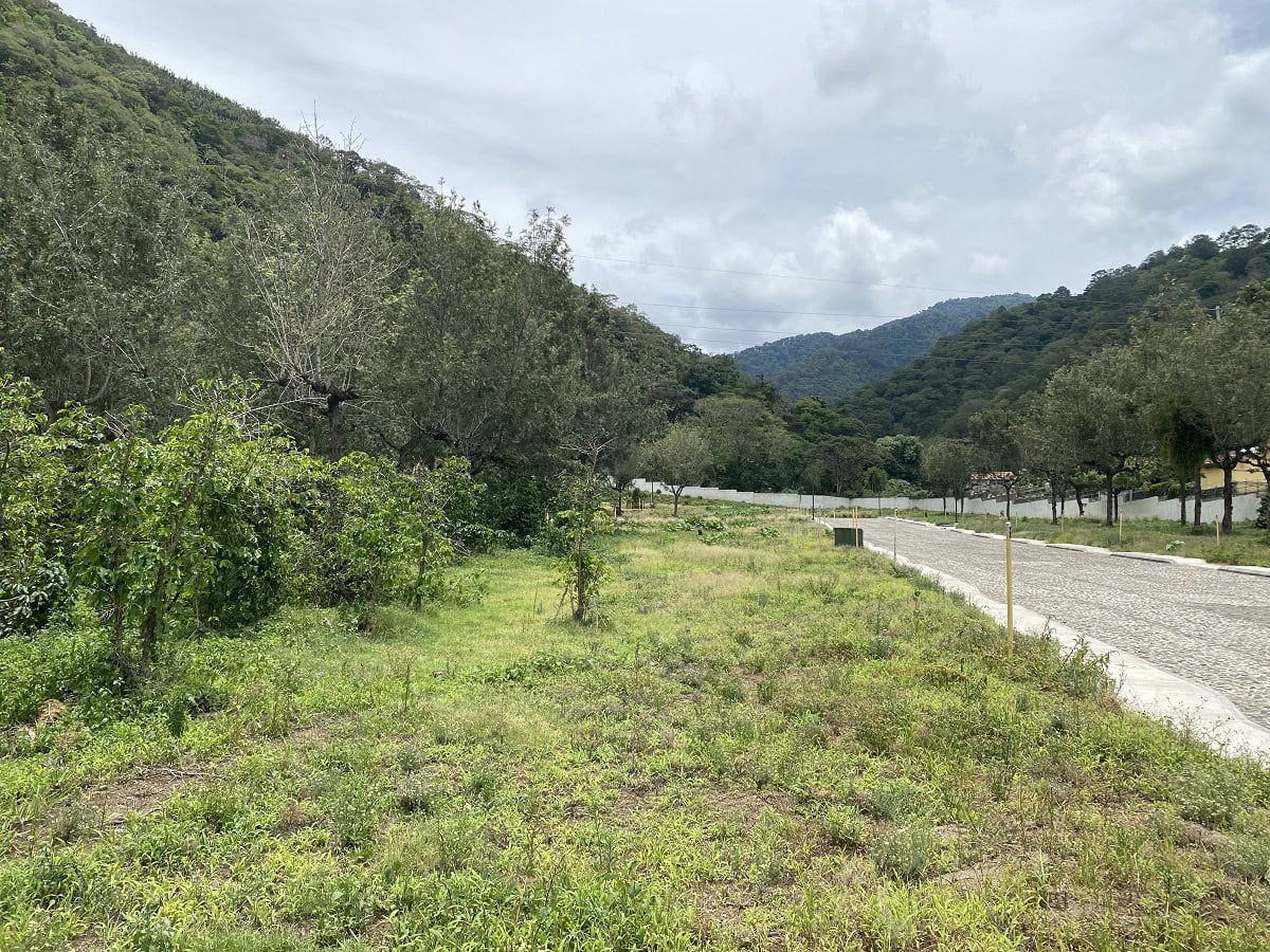Exclusive Lot for Sale in Residencial Los Apóstoles – Antigua Guatemala