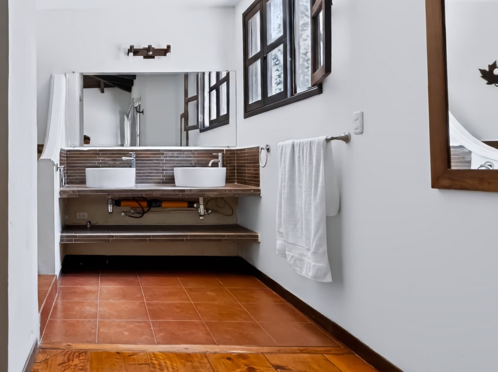 ENORME CASA DE 2 NIVELES EN VENTA EN SAN BARTOLOMÉ BECERRA