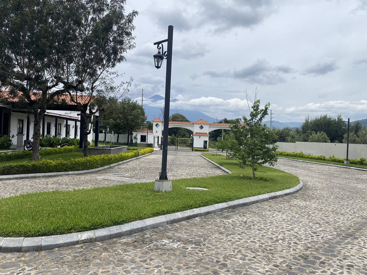 Exclusive Lot for Sale in Residencial Los Apóstoles – Antigua Guatemala