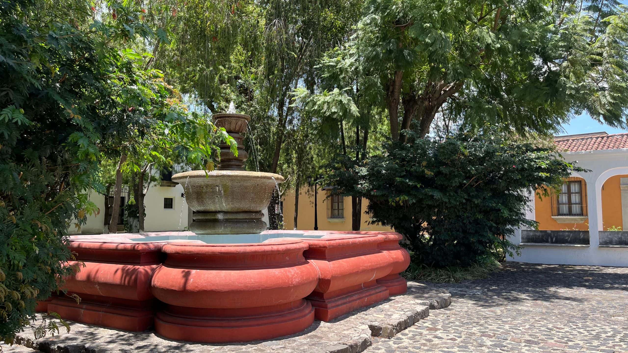 Estudio Amueblado en Renta a Largo Plazo en Antigua Guatemala