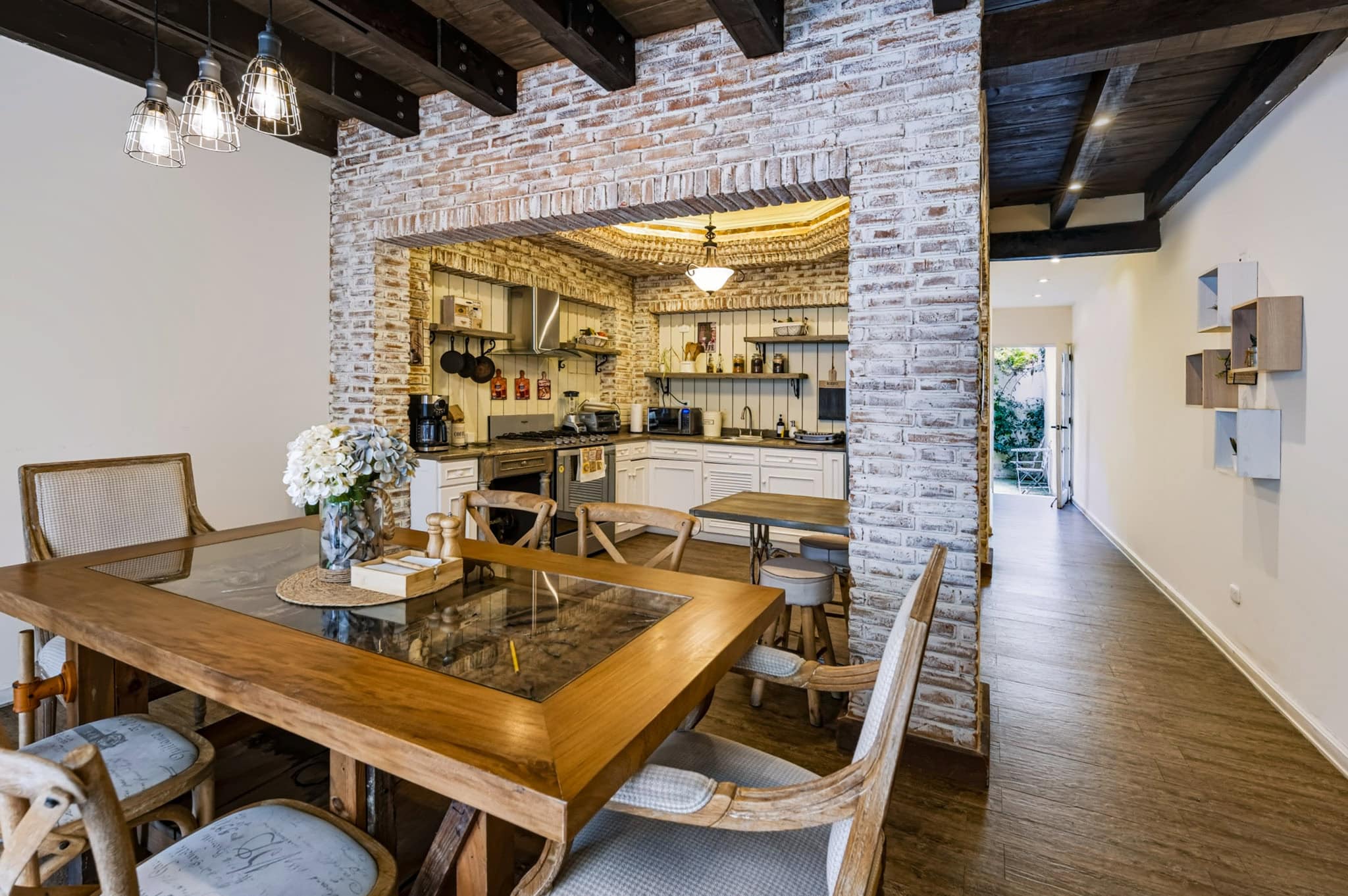 TURNKEY COLONIAL INVESTMENT PROPERTY IN SANTA ANA, ANTIGUA GUATEMALA