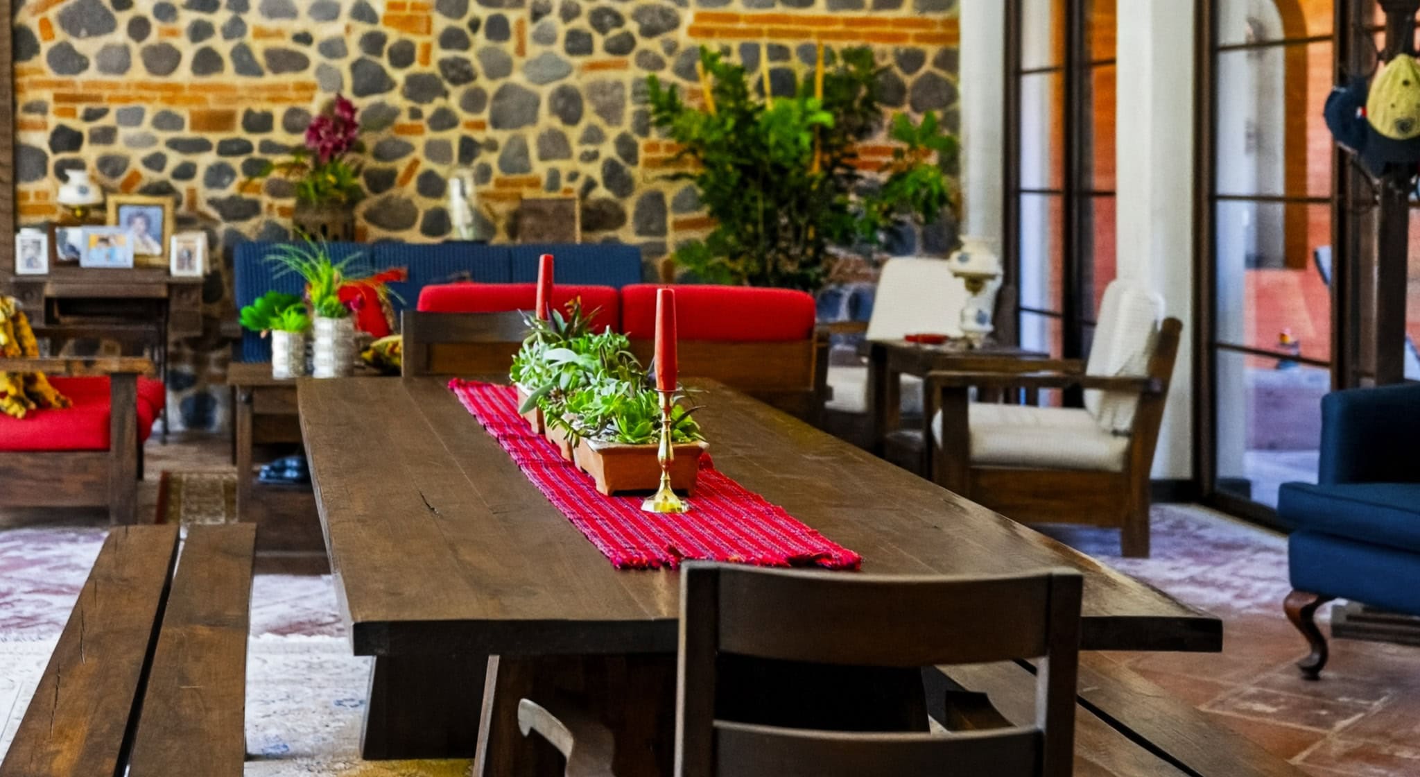 Elegant House with Spectacular Volcano Views Near Antigua Guatemala
