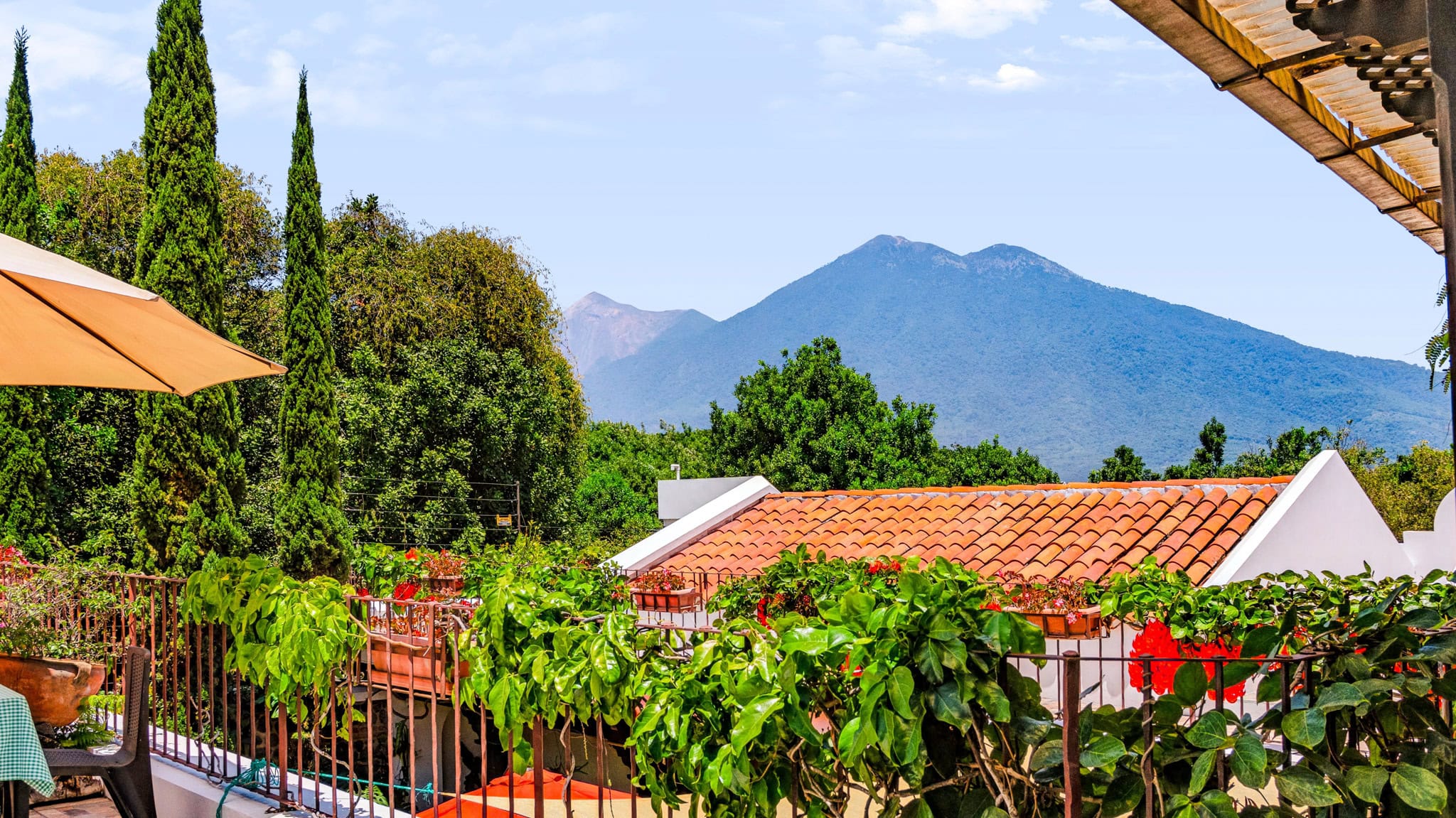 Elegant House with Spectacular Volcano Views Near Antigua Guatemala