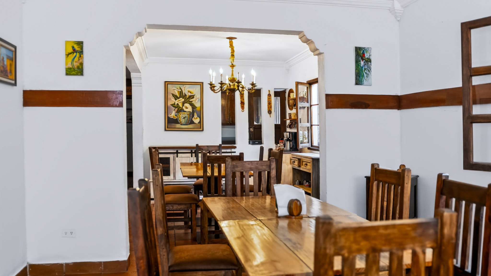 Casa + Apartamento Independiente sobre Doble Lote — Jocotenango, a 5 minutos de Antigua Guatemala