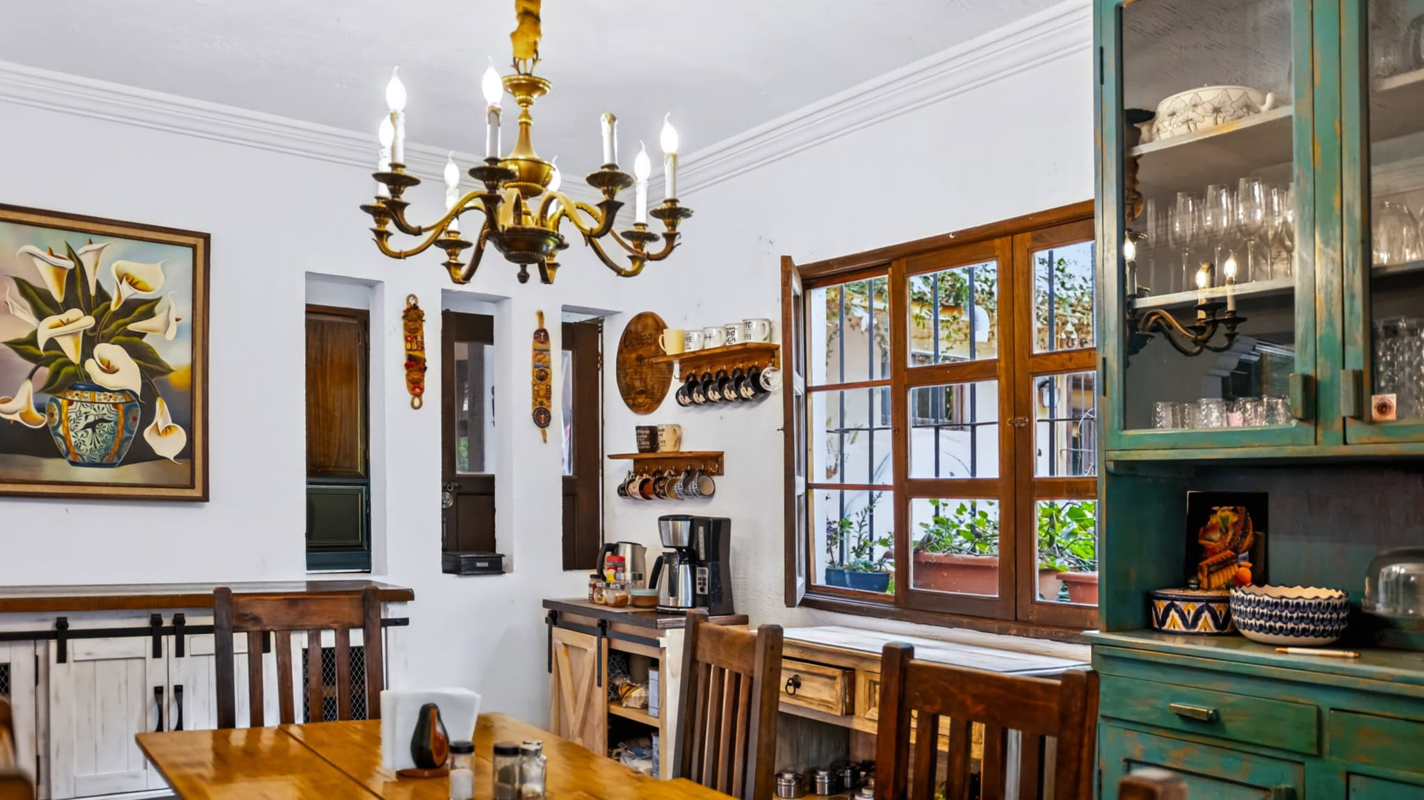 Casa + Apartamento Independiente sobre Doble Lote — Jocotenango, a 5 minutos de Antigua Guatemala