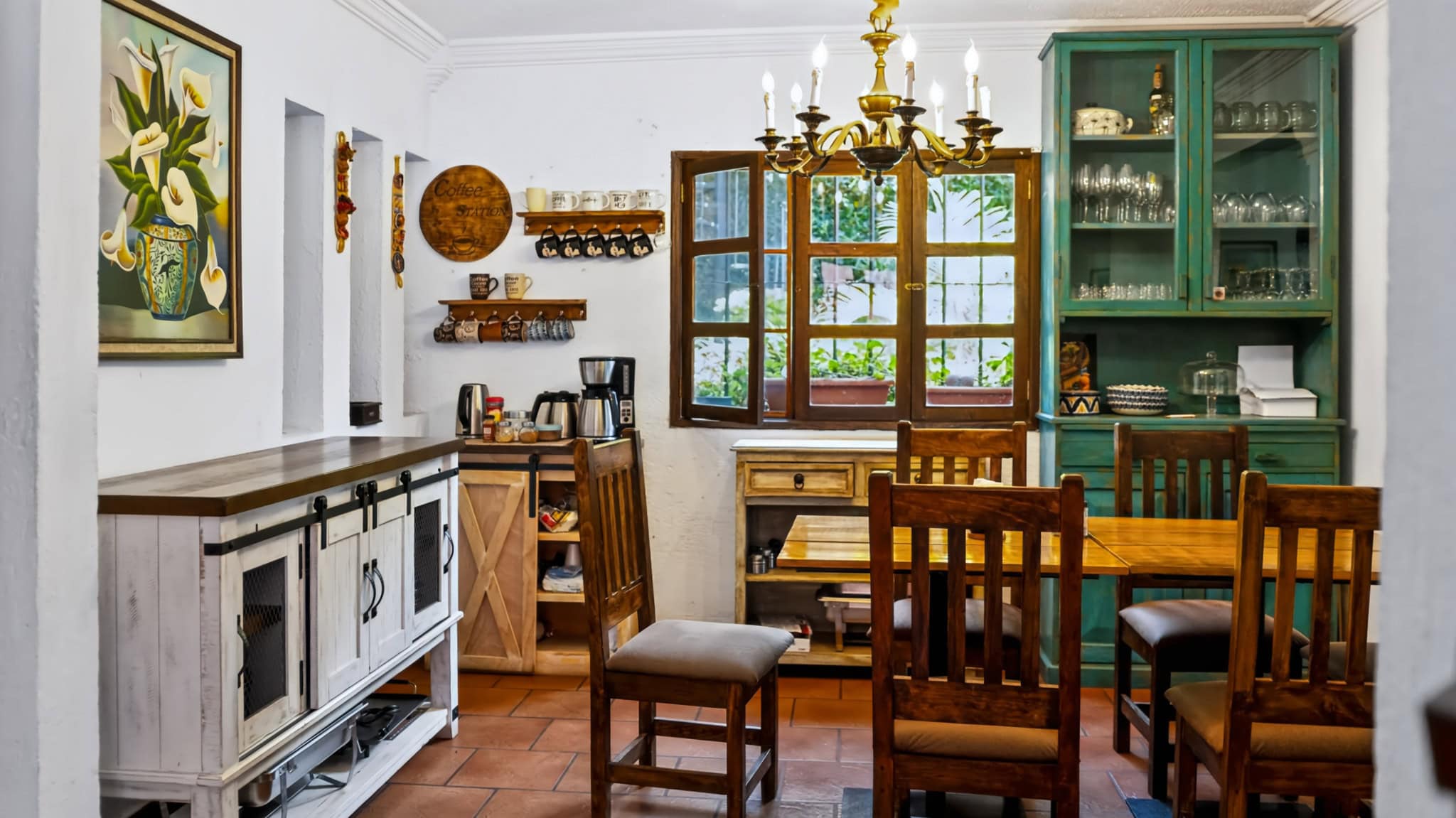 Casa + Apartamento Independiente sobre Doble Lote — Jocotenango, a 5 minutos de Antigua Guatemala