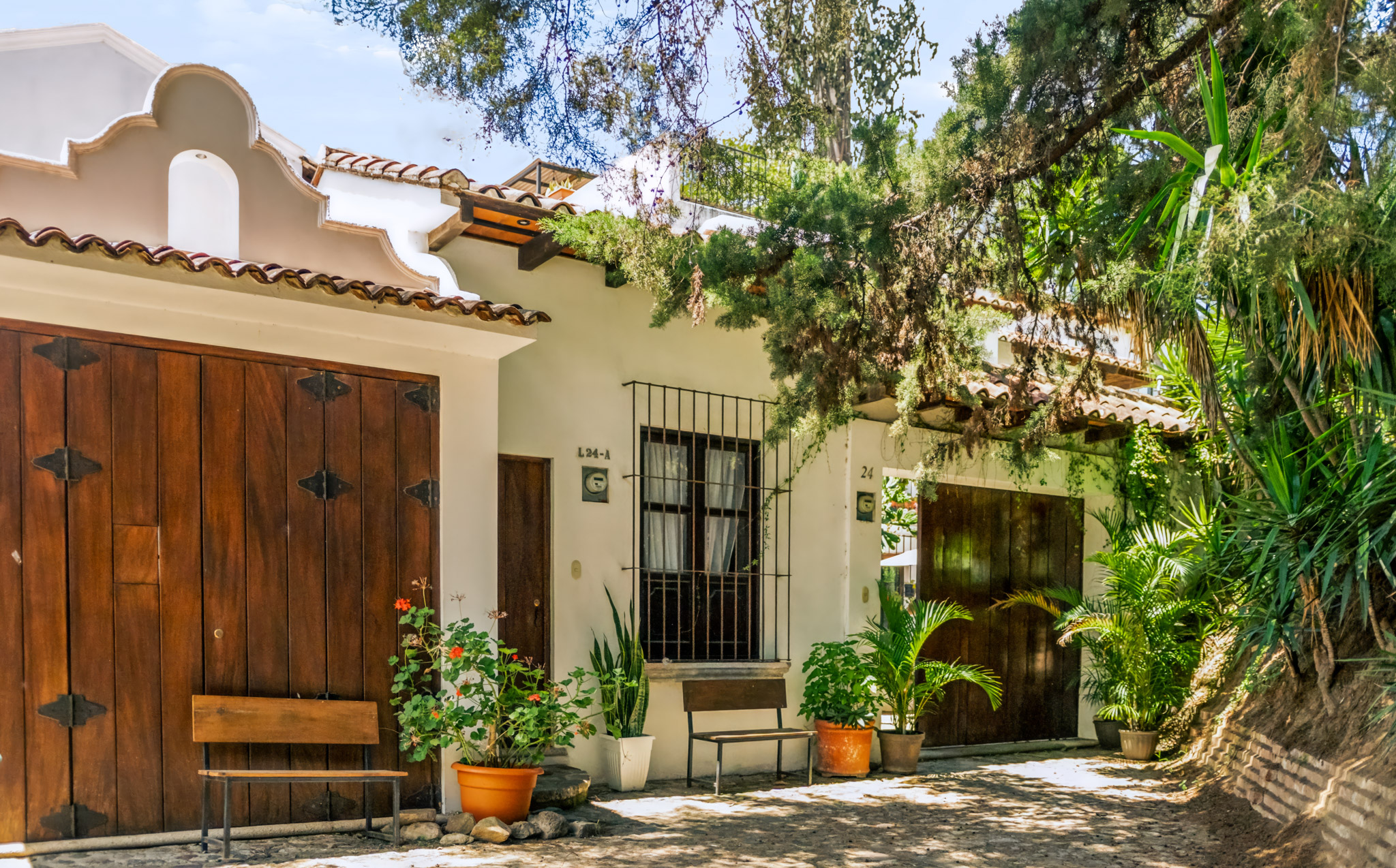 Casa de 6 habitaciones y 6.5 baños en un residencial privado — Jocotenango, a 5 minutos de Antigua