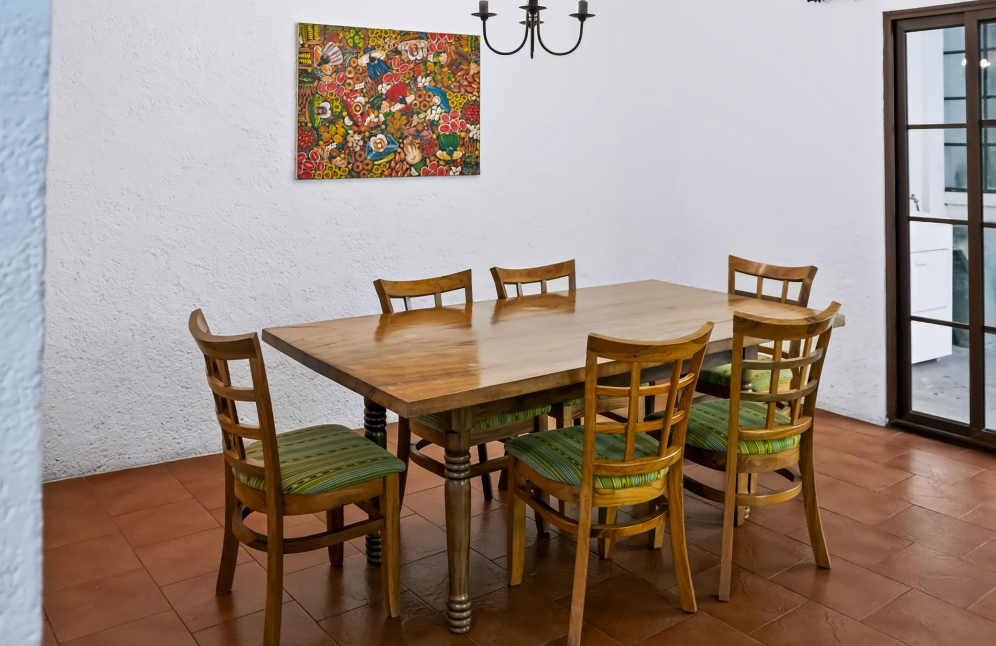 Casa de 6 habitaciones y 6.5 baños en un residencial privado — Jocotenango, a 5 minutos de Antigua