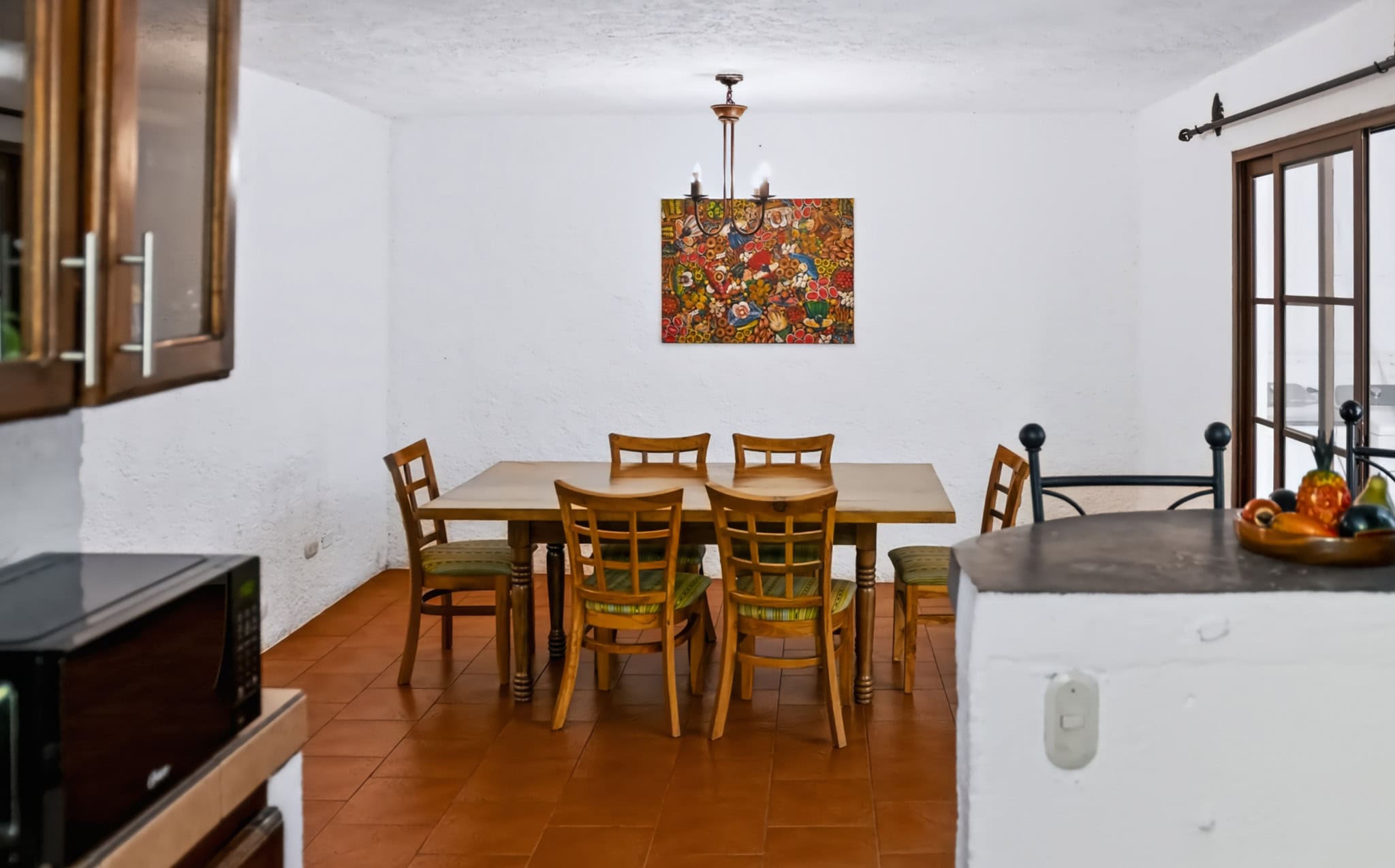 Casa de 6 habitaciones y 6.5 baños en un residencial privado — Jocotenango, a 5 minutos de Antigua