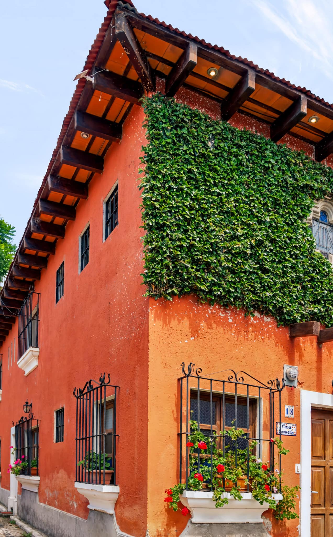 Casa de 6 habitaciones y 6.5 baños en un residencial privado — Jocotenango, a 5 minutos de Antigua