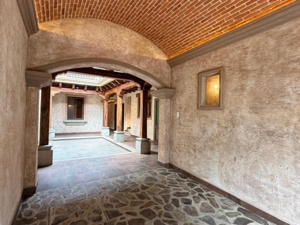Casa Colonial en Venta a 5 Minutos de Antigua | Apta para Airbnb
