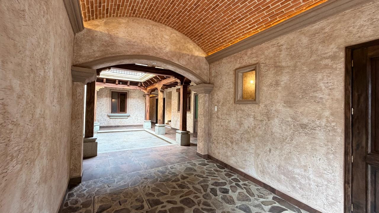 Casa Colonial en Venta a 5 Minutos de Antigua | Apta para Airbnb