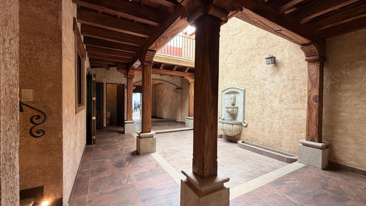 Casa Colonial en Venta a 5 Minutos de Antigua | Apta para Airbnb