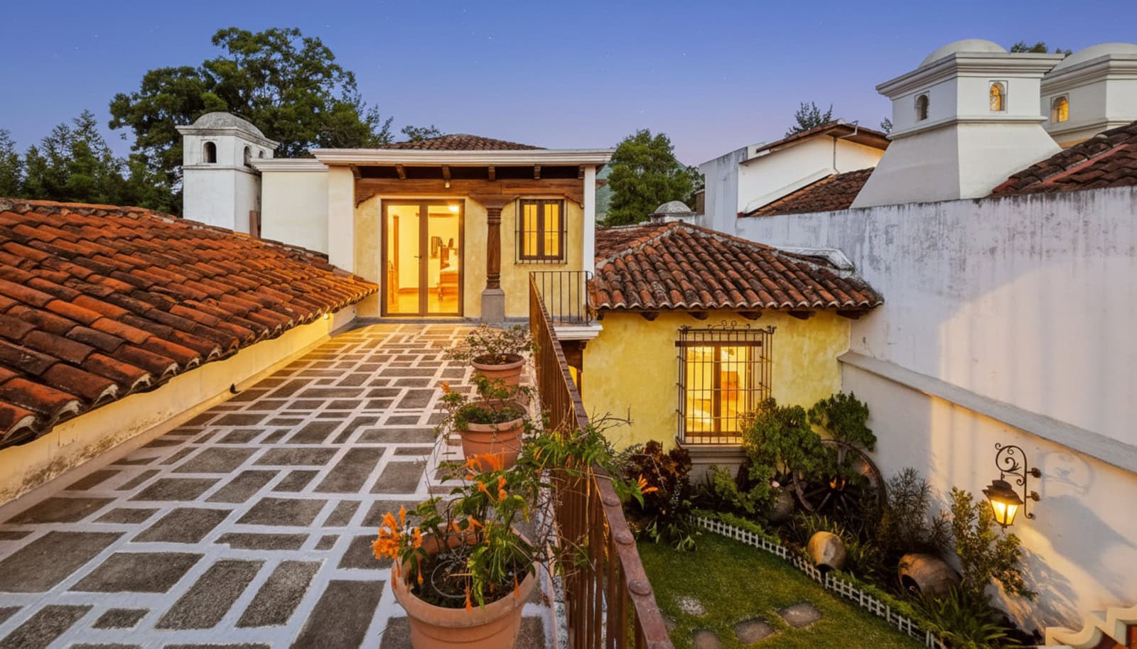 Casa San Jeronimo – Grand 6 Bedroom Colonial Estate Near Antigua