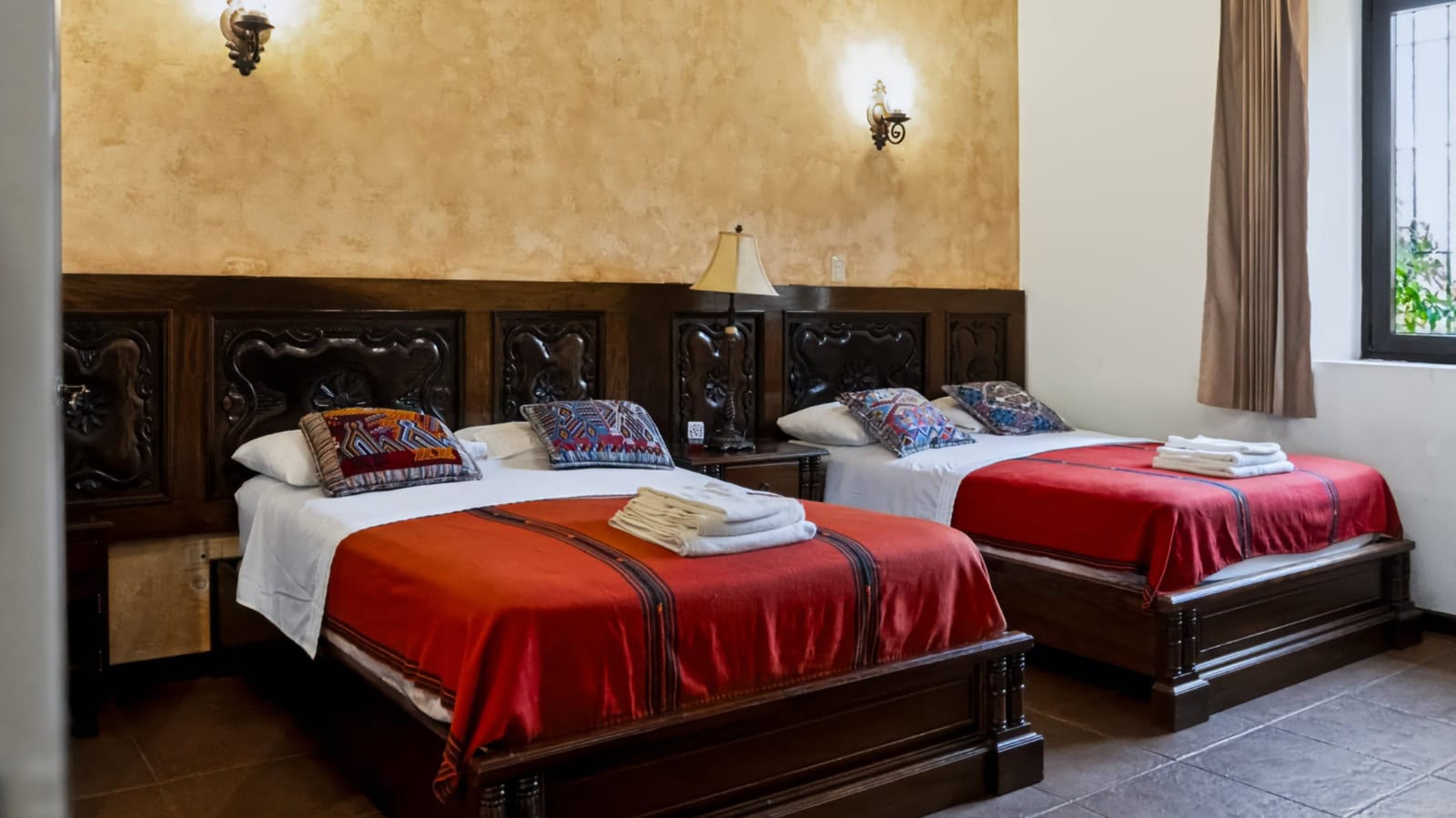 Casa San Jeronimo – Grand 6 Bedroom Colonial Estate Near Antigua