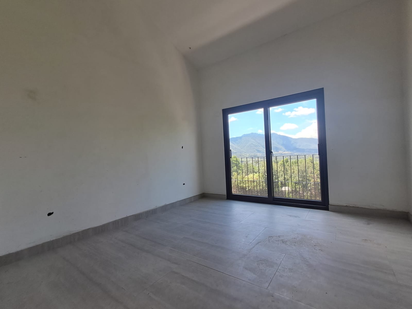 New Colonial Boutique Homes with Valley & Volcano Views Near Antigua – Santa Sofía