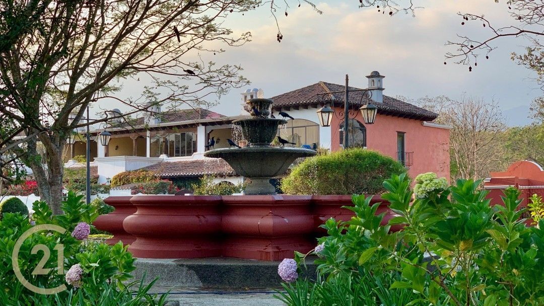 Brand-New Contemporary Homes for Rent Near Antigua Guatemala