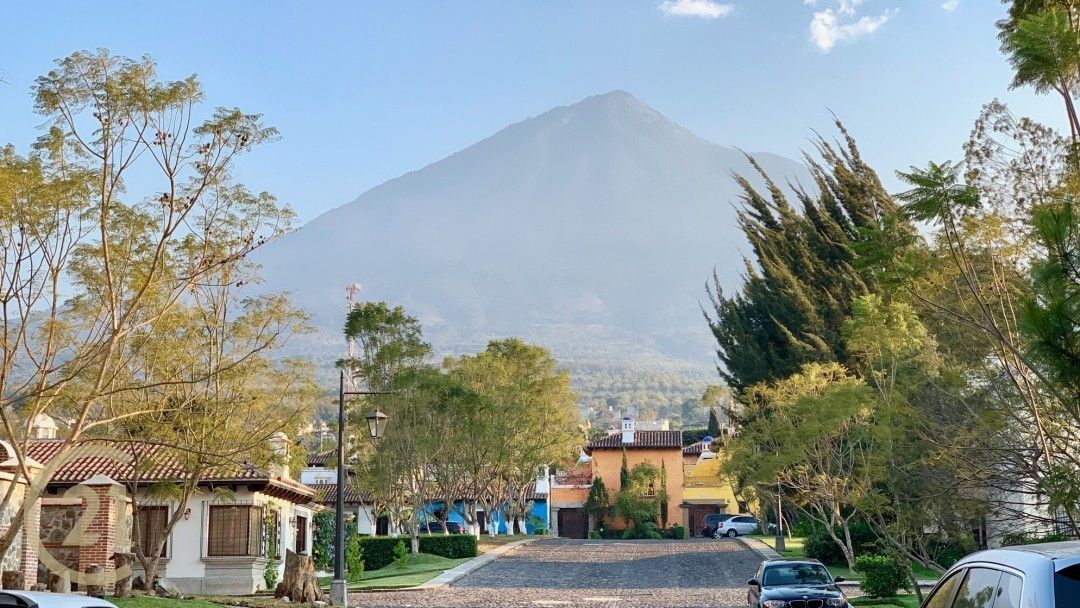 Brand-New Contemporary Homes for Rent Near Antigua Guatemala